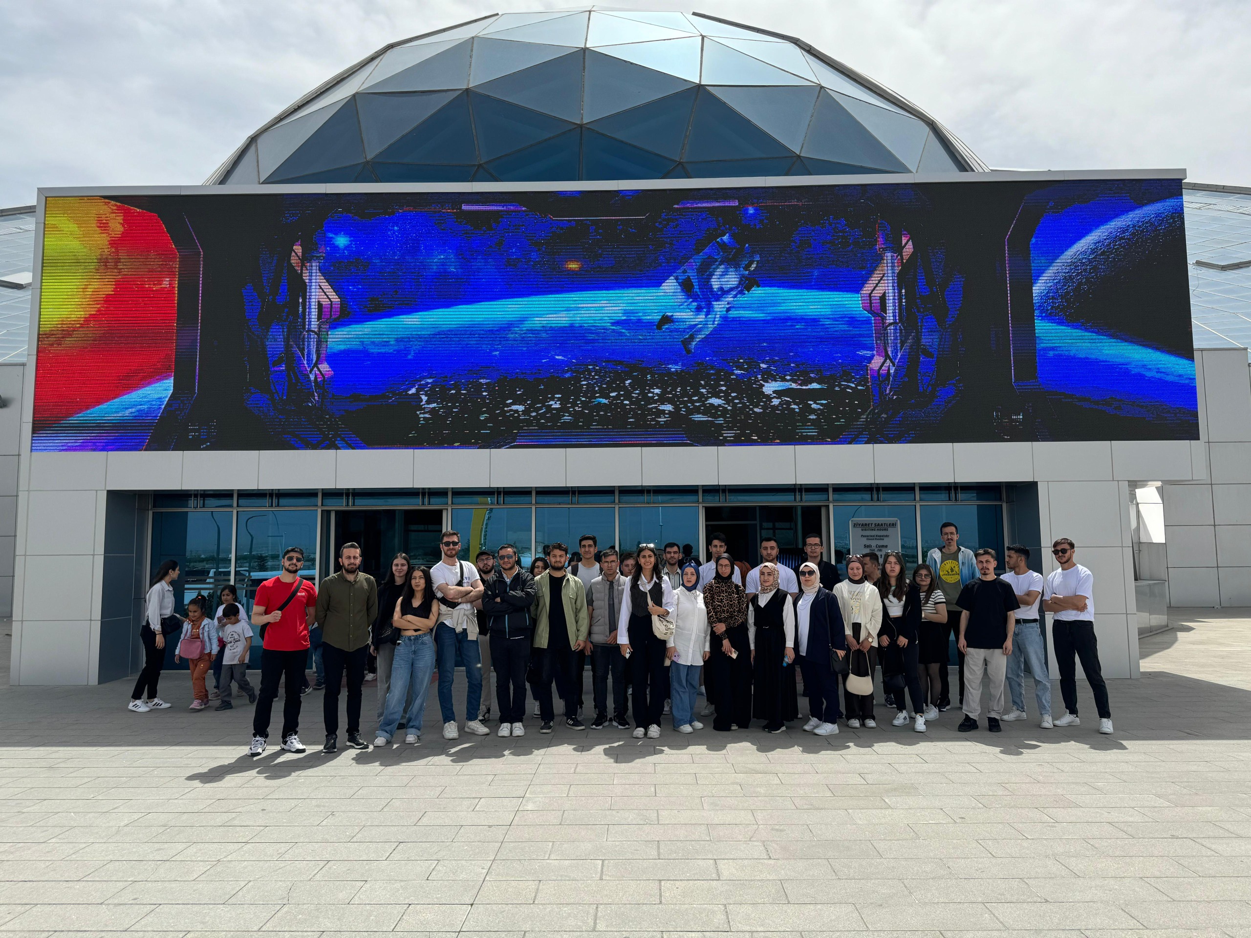 SOSYAL İNOVASYON AJANSI “İNOVASYON SEYAHAT FONU” PROGRAMI İLE GENÇLERİ YENİLİKLERLE BULUŞTURUYOR