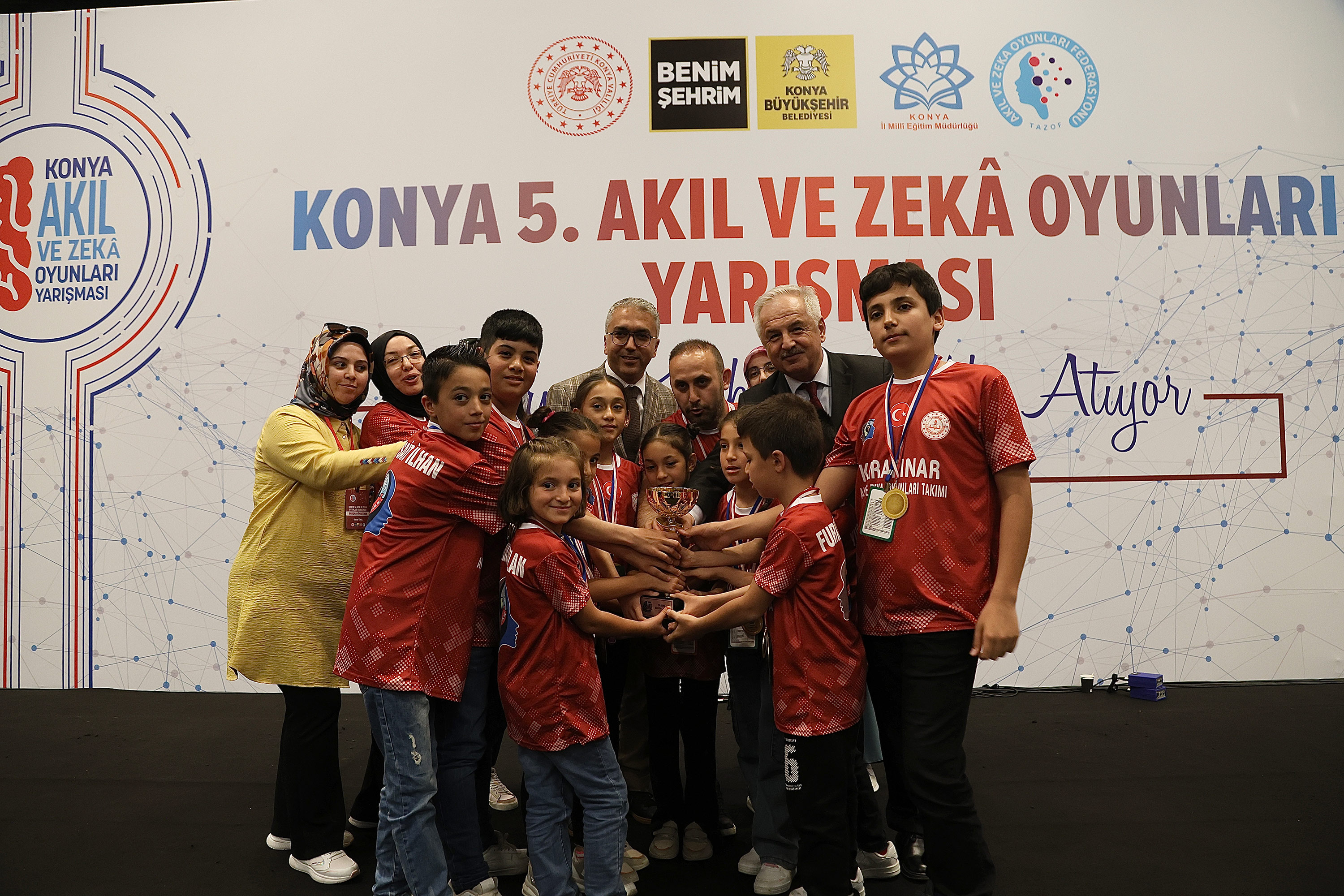 5. AKIL VE ZEKA OYUNLARI YARIŞMASI’NDA 31 İLÇEDEN ÖĞRENCİLER ŞAMPİYON OLABİLMEK İÇİN YARIŞTI