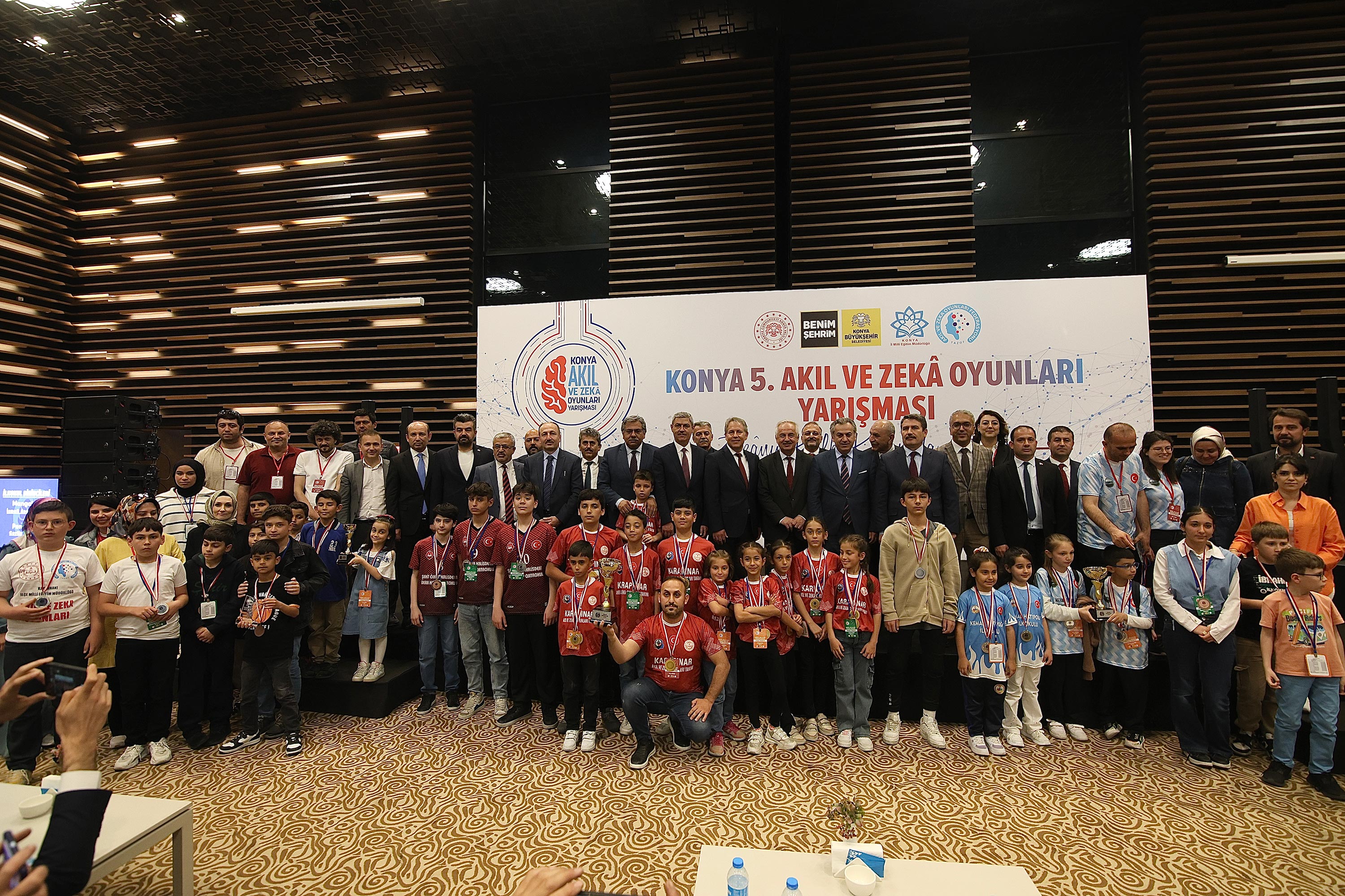 5. AKIL VE ZEKA OYUNLARI YARIŞMASI’NDA 31 İLÇEDEN ÖĞRENCİLER ŞAMPİYON OLABİLMEK İÇİN YARIŞTI