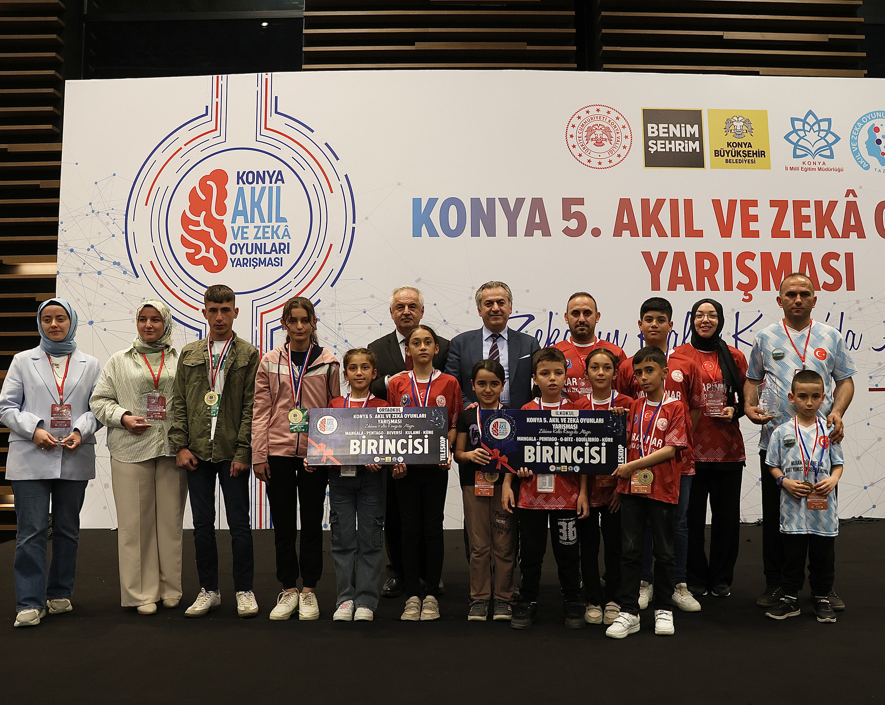 5. AKIL VE ZEKA OYUNLARI YARIŞMASI’NDA 31 İLÇEDEN ÖĞRENCİLER ŞAMPİYON OLABİLMEK İÇİN YARIŞTI