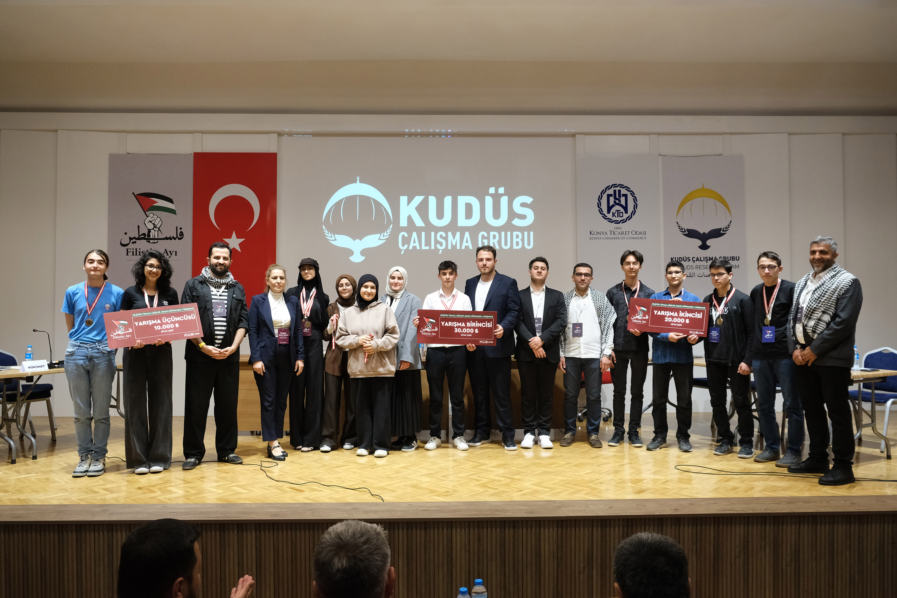 KUDÜS ÇALIŞMA GRUBU MAYIS AYINI FİLİSTİN’E AYIRDI