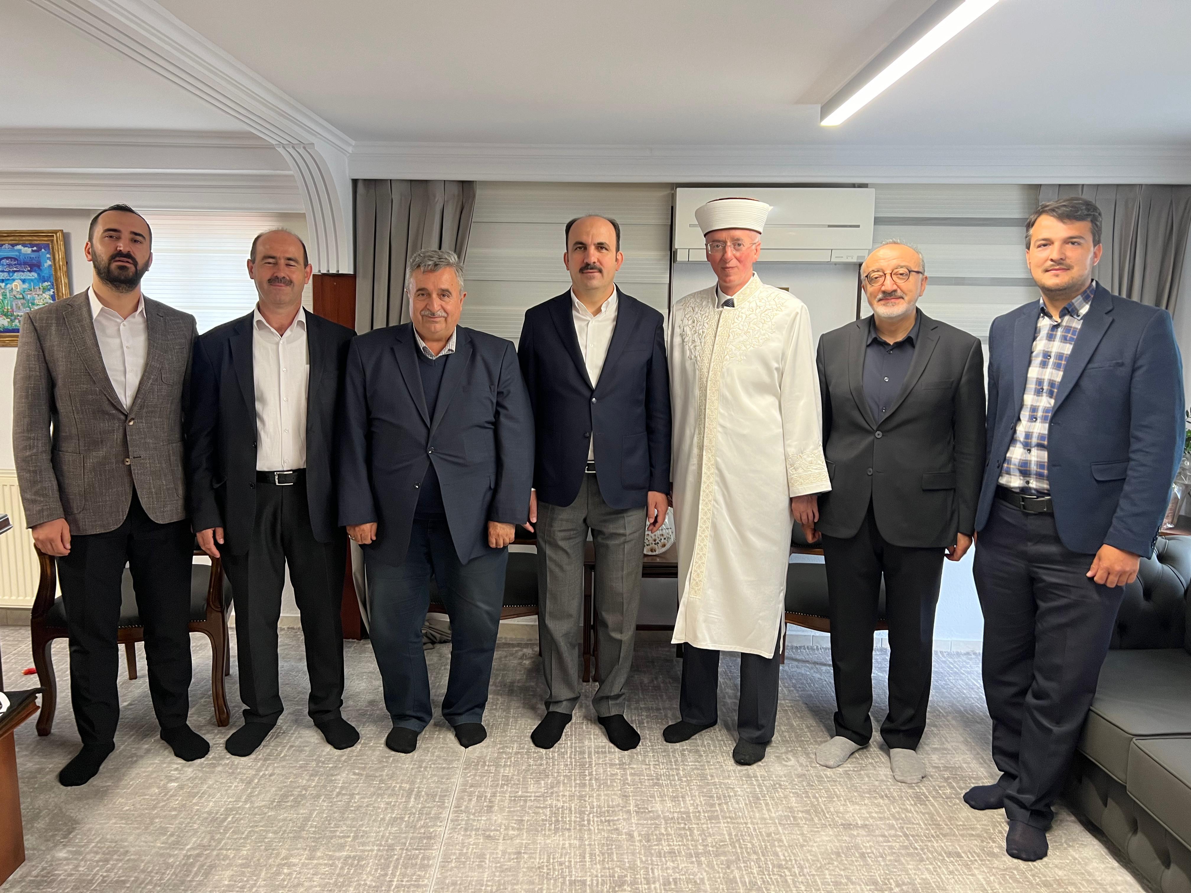 TDBB BAŞKANI ALTAY YUNANİSTAN’DA SOYDAŞLARIMIZLA BİR ARAYA GELDİ