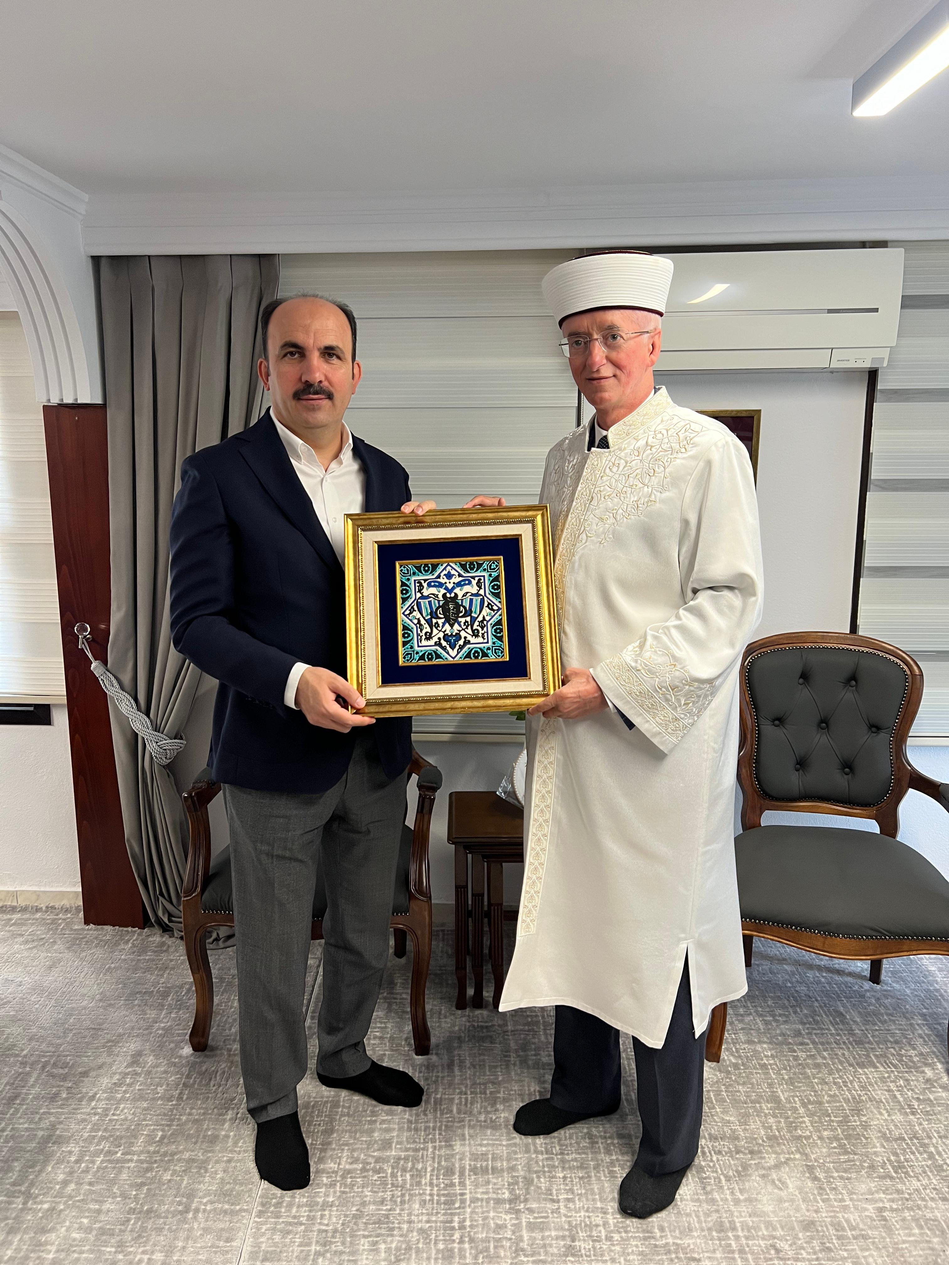 TDBB BAŞKANI ALTAY YUNANİSTAN’DA SOYDAŞLARIMIZLA BİR ARAYA GELDİ