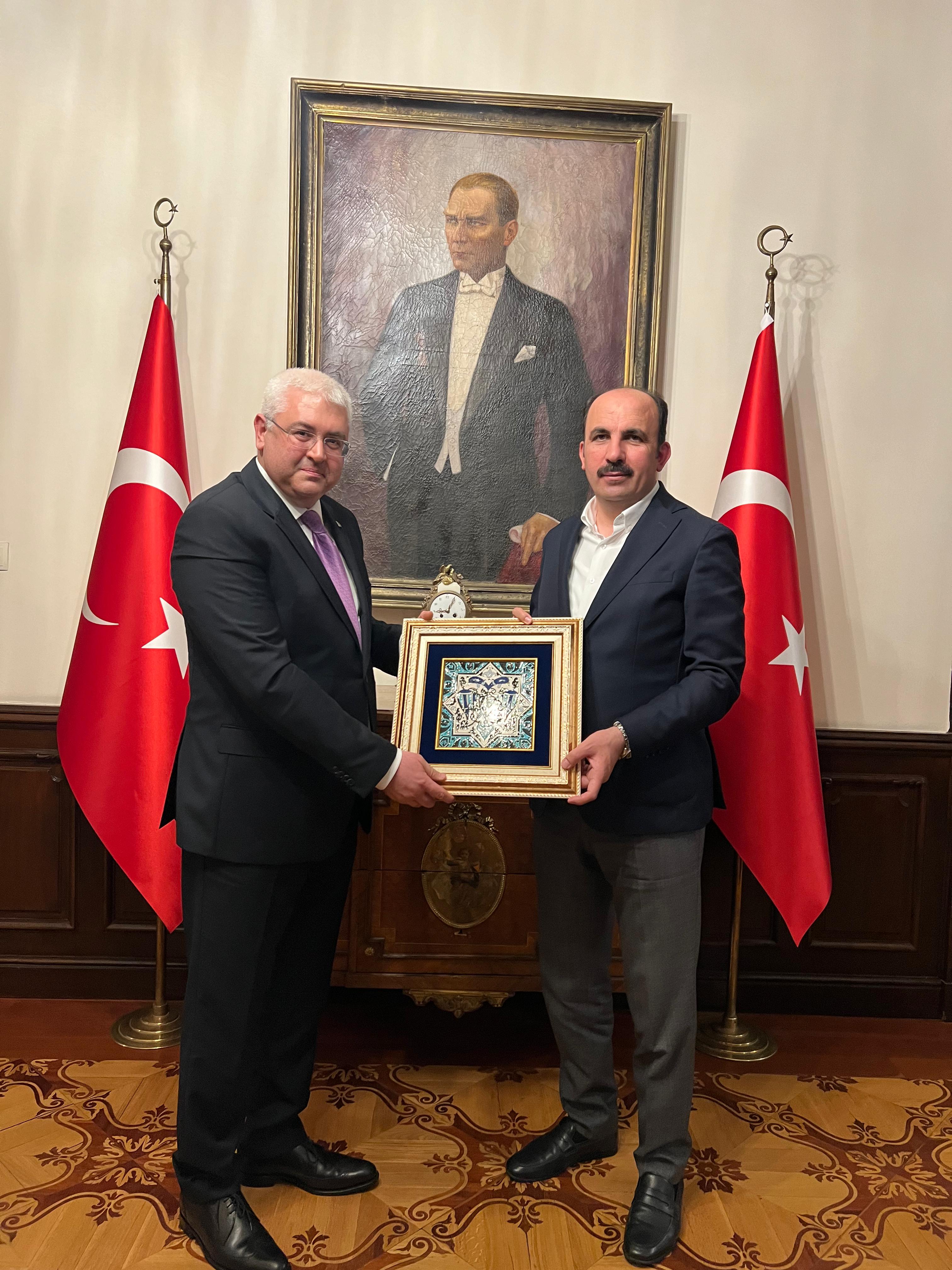 TDBB BAŞKANI ALTAY: “GÖNÜL COĞRAFYAMIZDAKİ SOYDAŞLARIMIZLA KARDEŞLİK HUKUKUNU DAHA DA GÜÇLENDİRİYORUZ”
