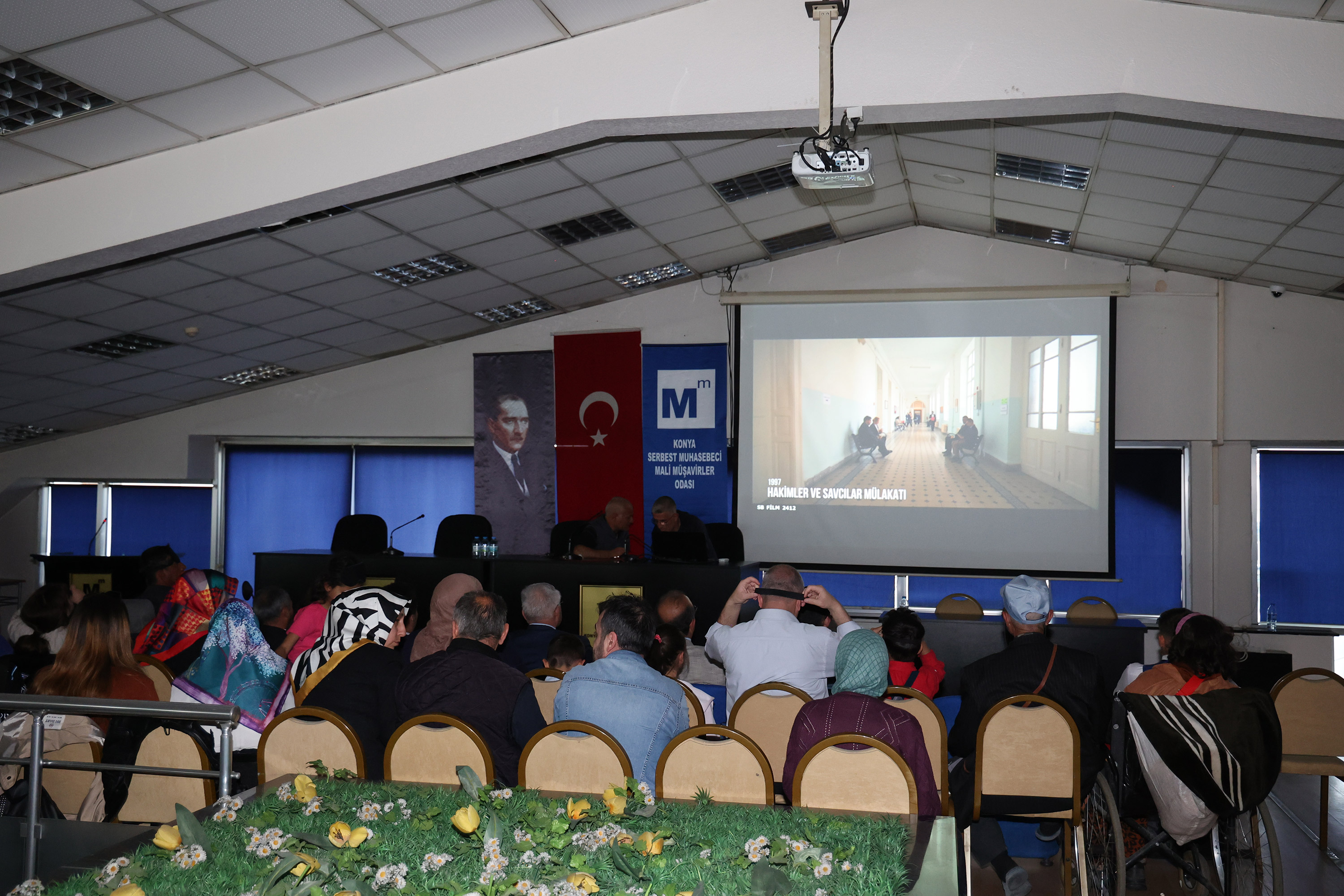KONYA BÜYÜKŞEHİR’DEN GÖRME ENGELLİLER İÇİN SESLİ BETİMLEMELİ FİLM ETKİNLİĞİ
