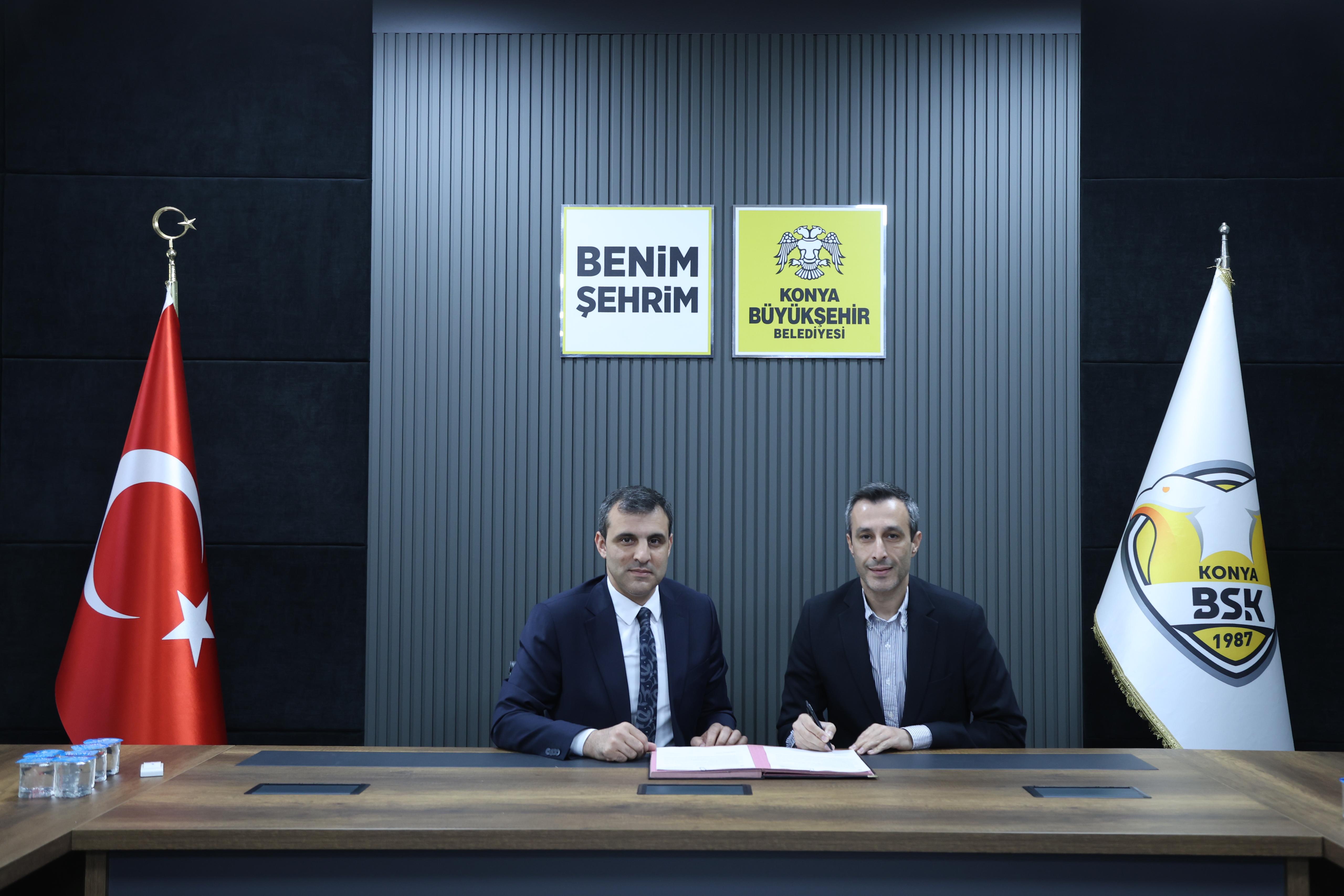 KONYA BÜYÜKŞEHİR BELEDİYESPOR BAŞANTRENÖR VOLKAN ERTETİK İLE “YOLA DEVAM” DEDİ
