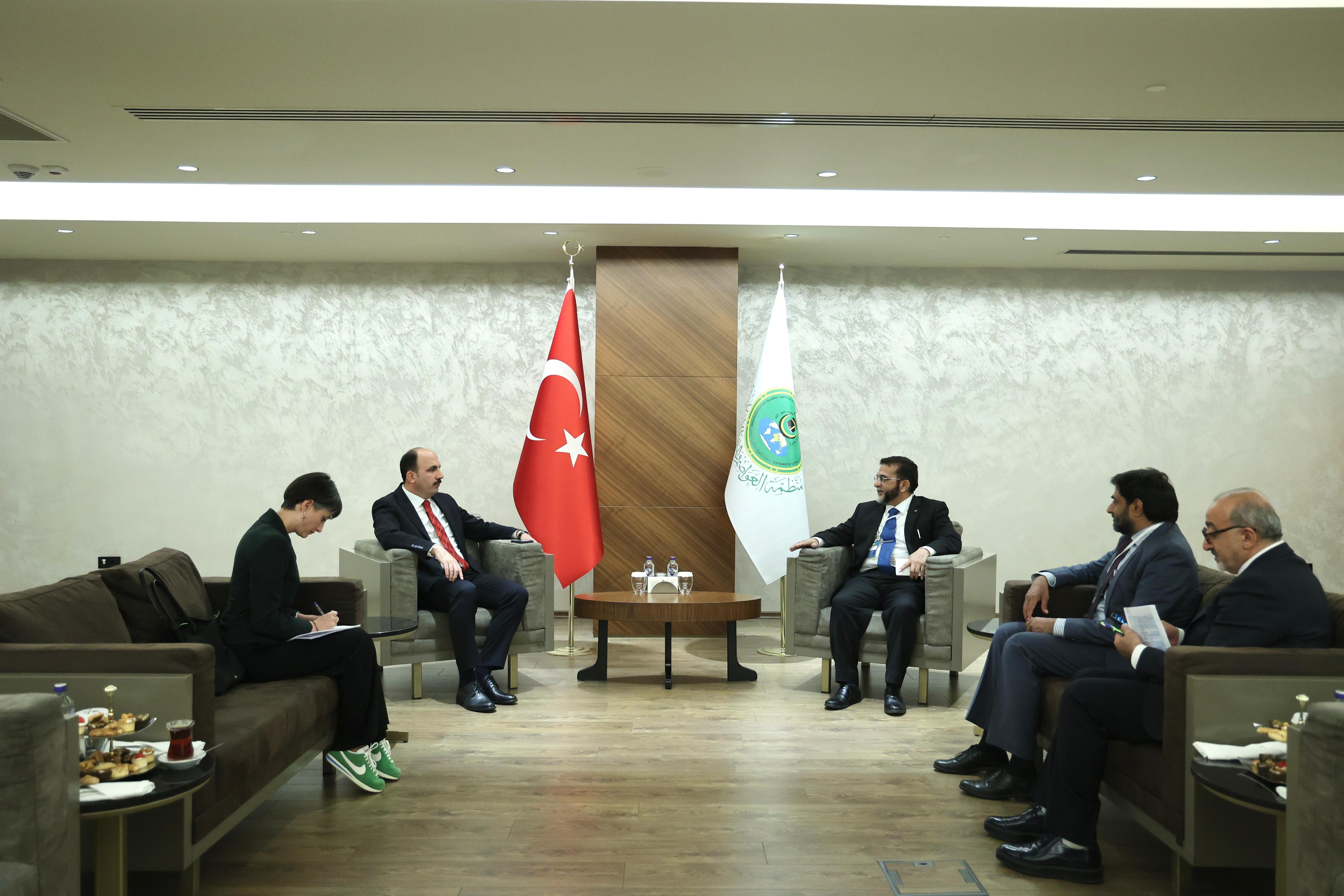 BAŞKAN ALTAY KONYA’DA YAPILAN OICC KAPSAMINDA İKİLİ TEMASLARDA BULUNDU