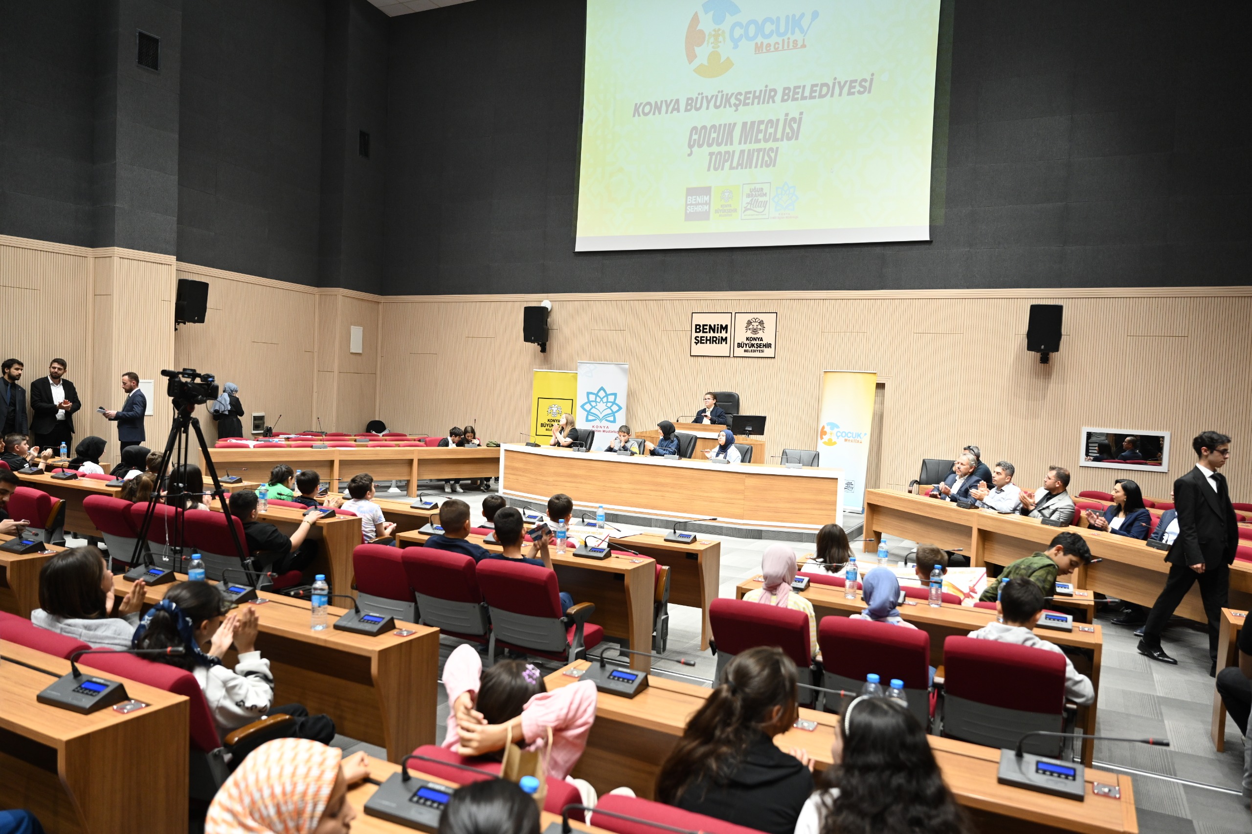 DÖNEM SONU TOPLANTISINI YAPAN KONYA BÜYÜKŞEHİR ÇOCUK MECLİSİ ÜYELERİ BEYŞEHİR’DE KAMP YAPTI
