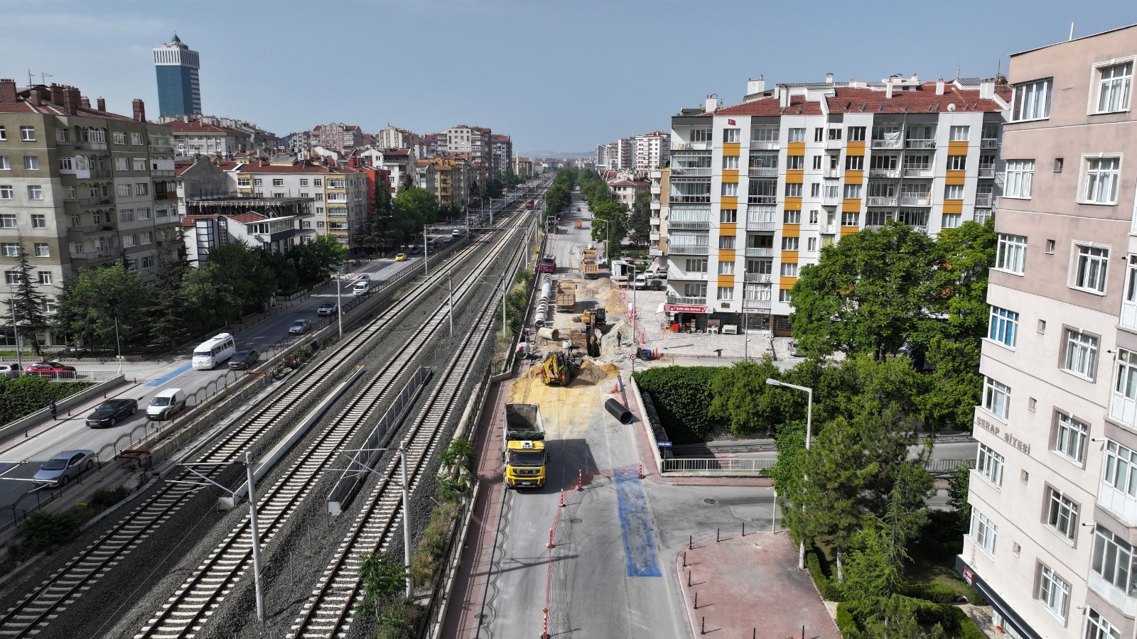 KOSKİ BANLİYÖ HATTI GÜZERGAHINDA DEPLASE ÇALIŞMALARI GERÇEKLEŞTİRİYOR
