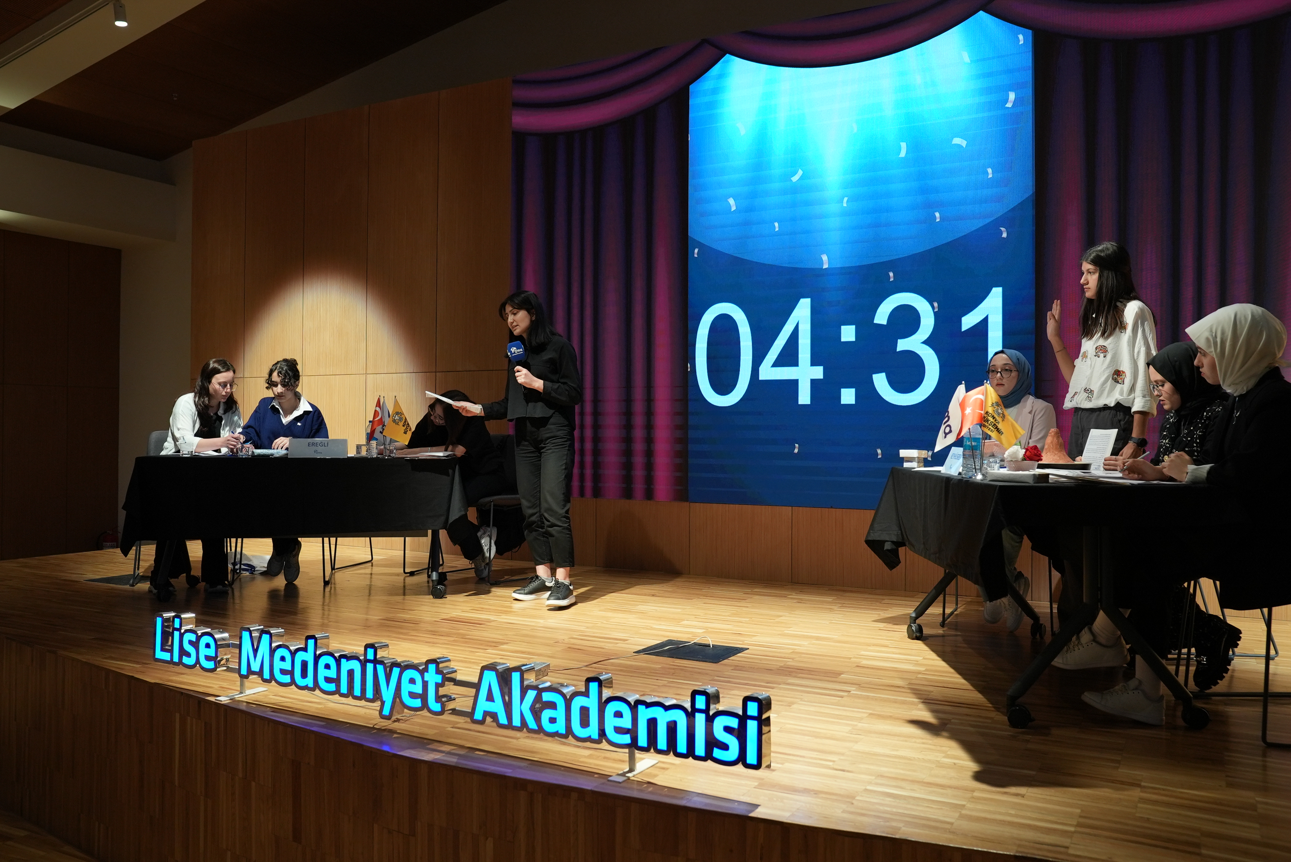 LİSE MEDENİYET AKADEMİLERİNDE ÜÇÜNCÜ GELENEKSEL MÜNAZARA YARIŞMASI TAMAMLANDI
