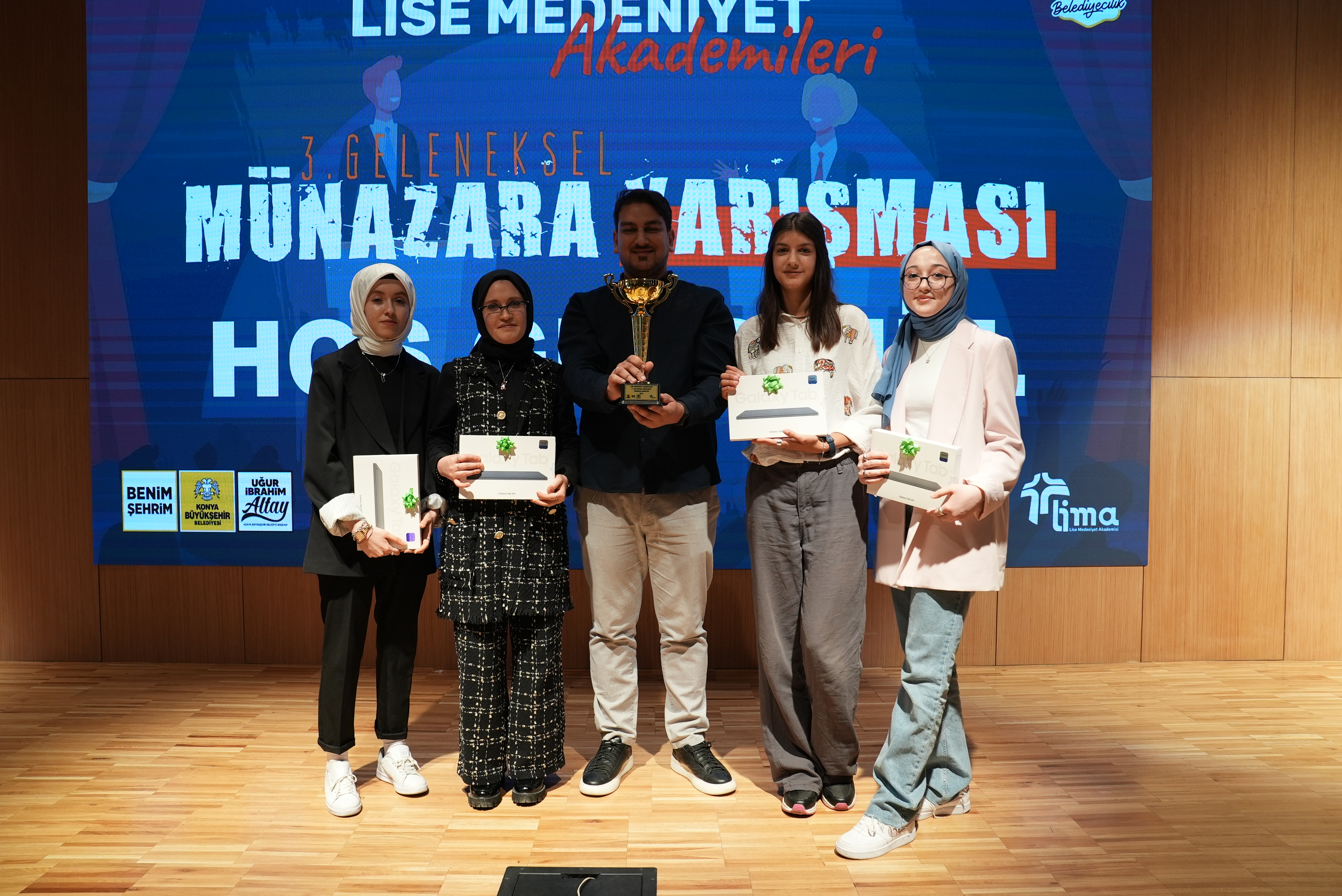 LİSE MEDENİYET AKADEMİLERİNDE ÜÇÜNCÜ GELENEKSEL MÜNAZARA YARIŞMASI TAMAMLANDI