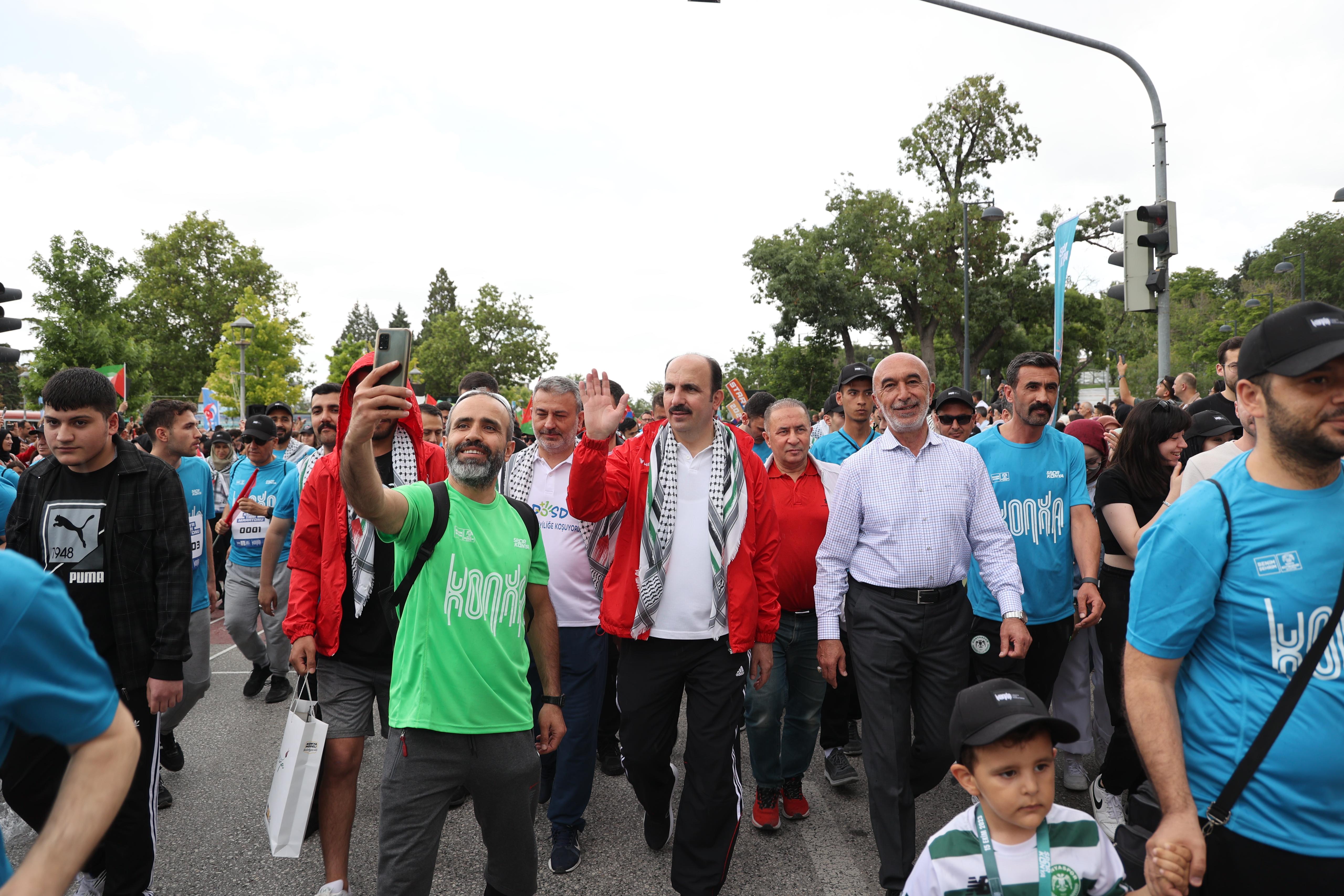 3. ULUSLARARASI KONYA YARI MARATONU BÜYÜK BİR COŞKUYLA KOŞULDU