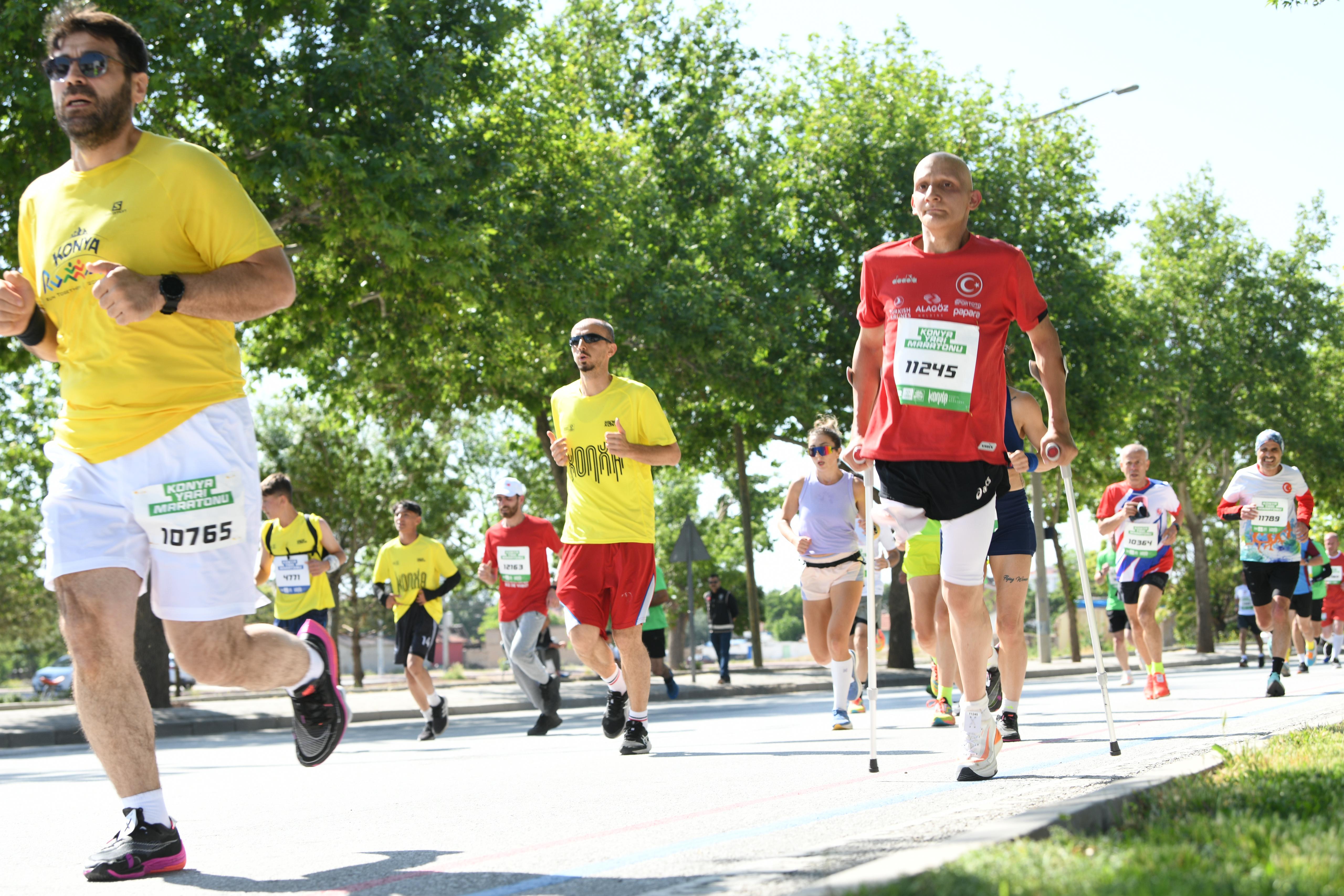 3. ULUSLARARASI KONYA YARI MARATONU BÜYÜK BİR COŞKUYLA KOŞULDU