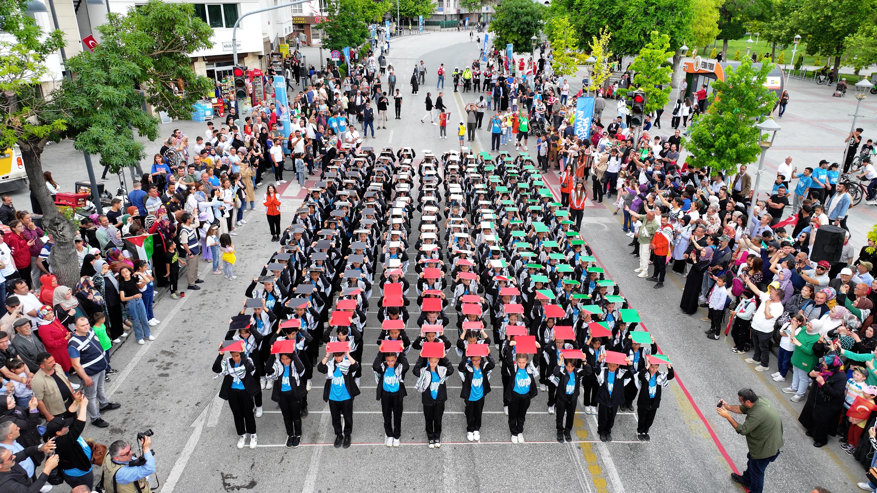 3. ULUSLARARASI KONYA YARI MARATONU BÜYÜK BİR COŞKUYLA KOŞULDU