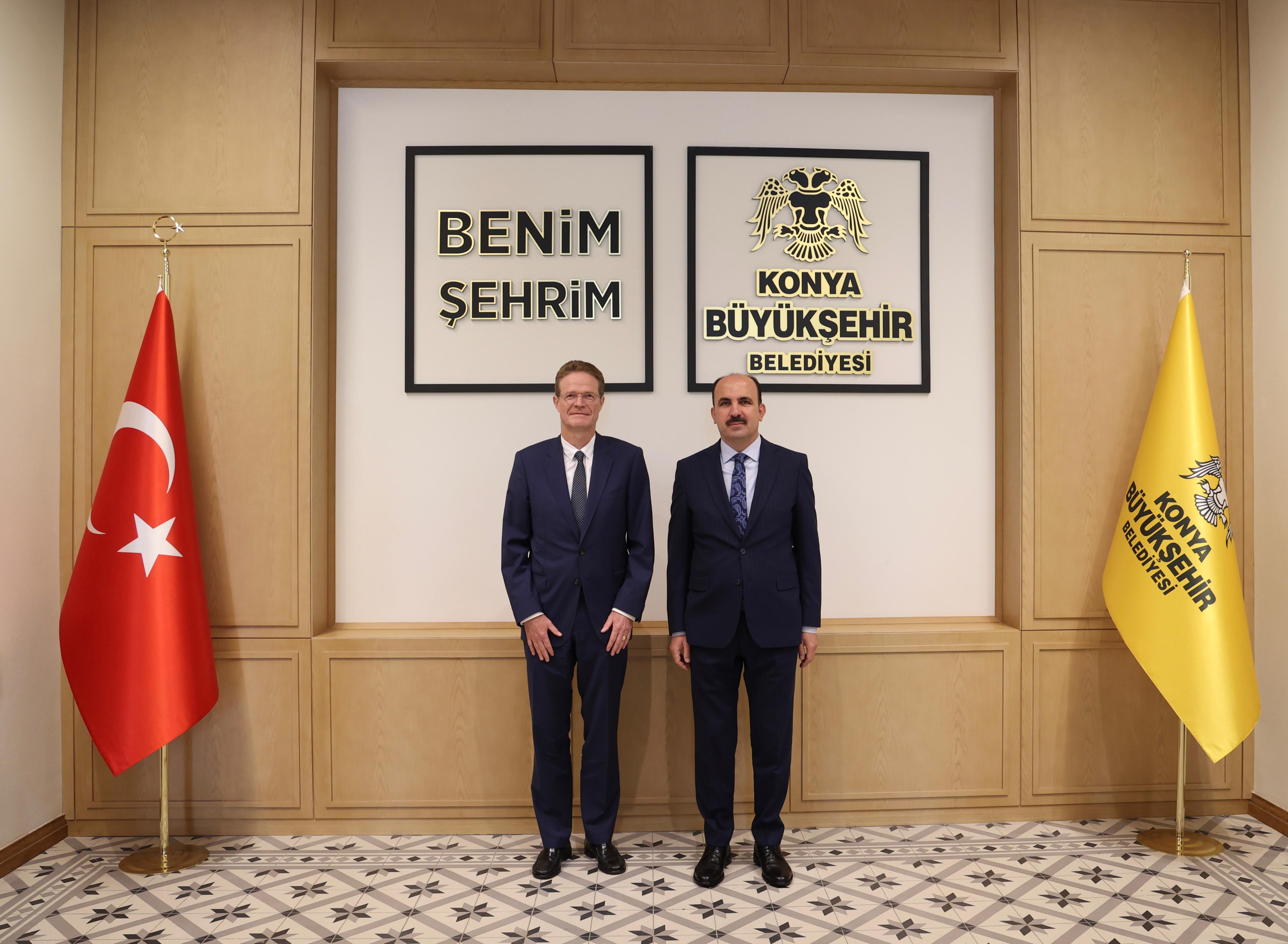 AB TÜRKİYE DELEGASYONU BAŞKANI BÜYÜKELÇİ LANDRUT BAŞKAN ALTAY’I ZİYARET ETTİ