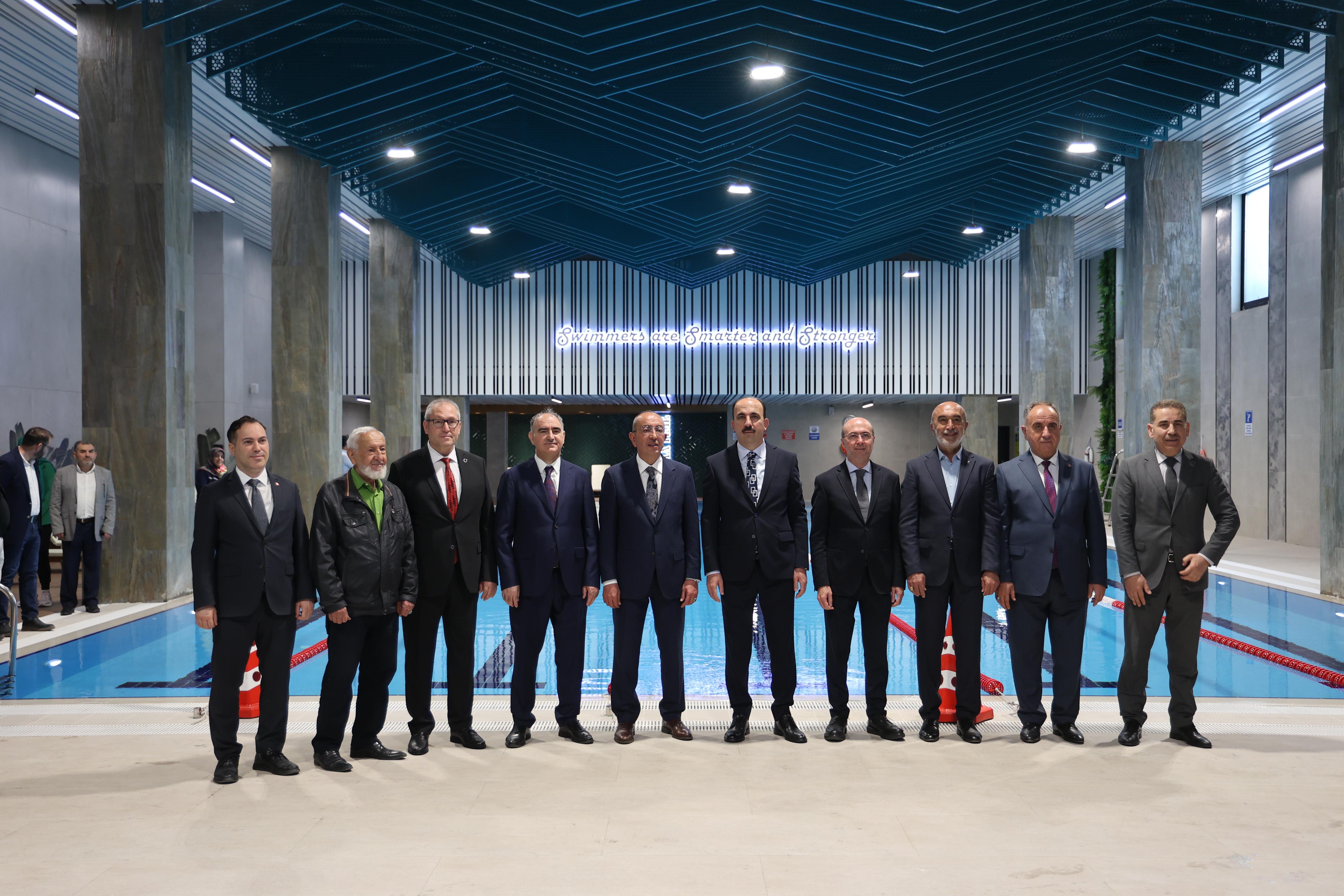 KONYA BÜYÜKŞEHİR VE MERAM BELEDİYESİ İŞ BİRLİĞİYLE ŞEHRE KAZANDIRILAN KONEVİ SOSYAL TESİSLERİ AÇILDI