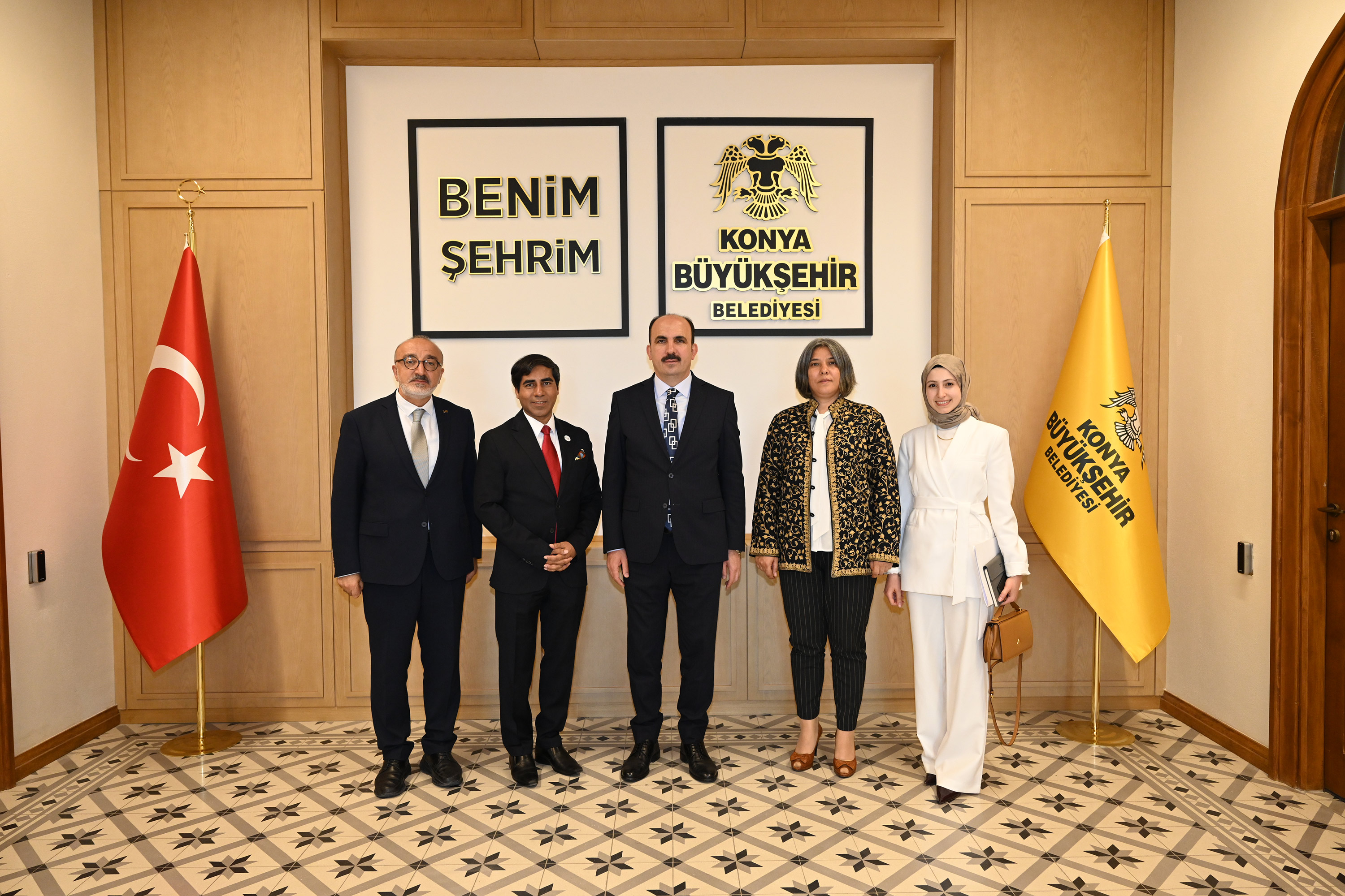 BANGLADEŞ’İN ANKARA BÜYÜKELÇİSİ HAG, BAŞKAN ALTAY’I ZİYARET ETTİ