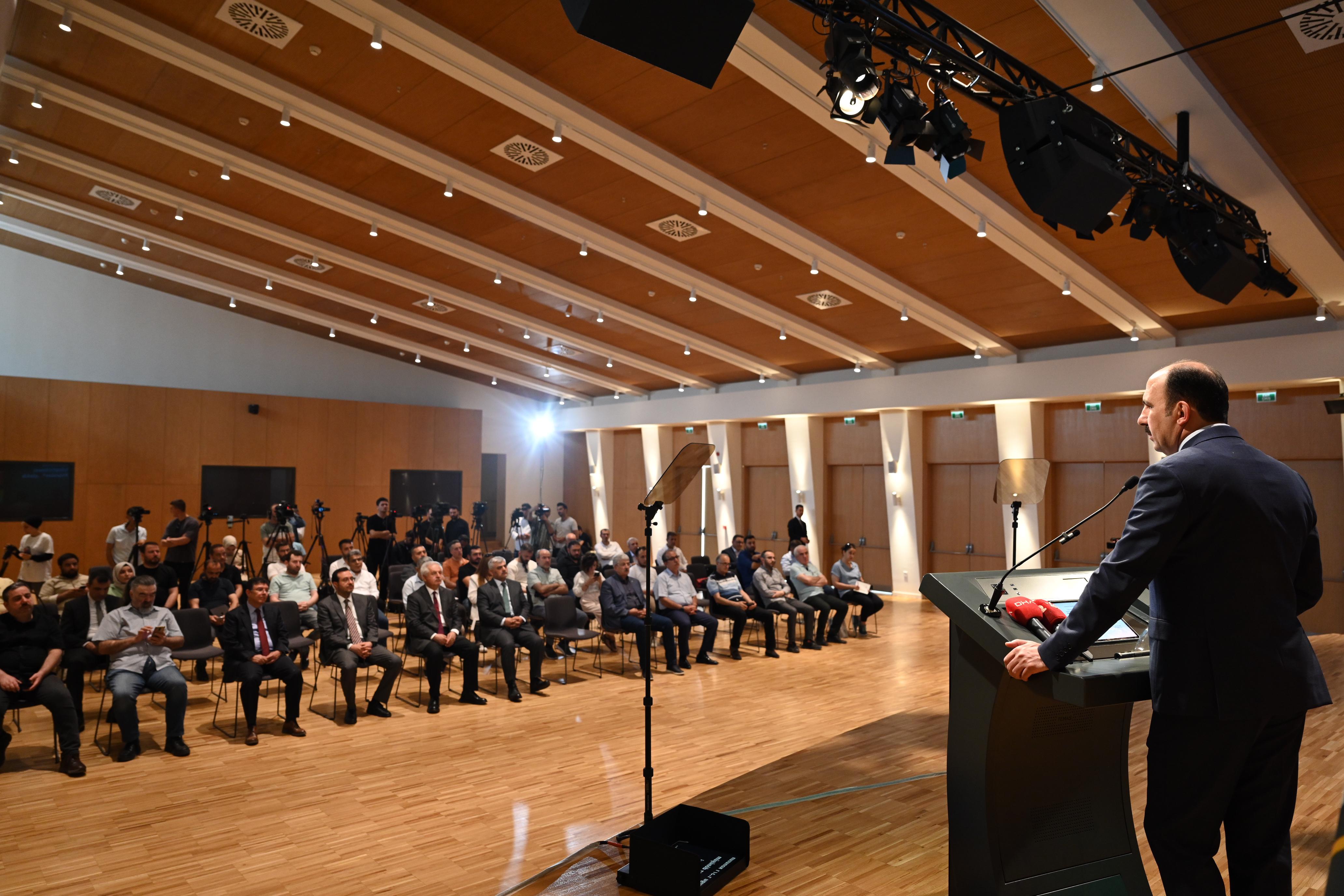 BAŞKAN ALTAY ÖRNEK ÇEVRE YATIRIMLARINI VE SU TASARRUFU ÇALIŞMALARINI ANLATTI