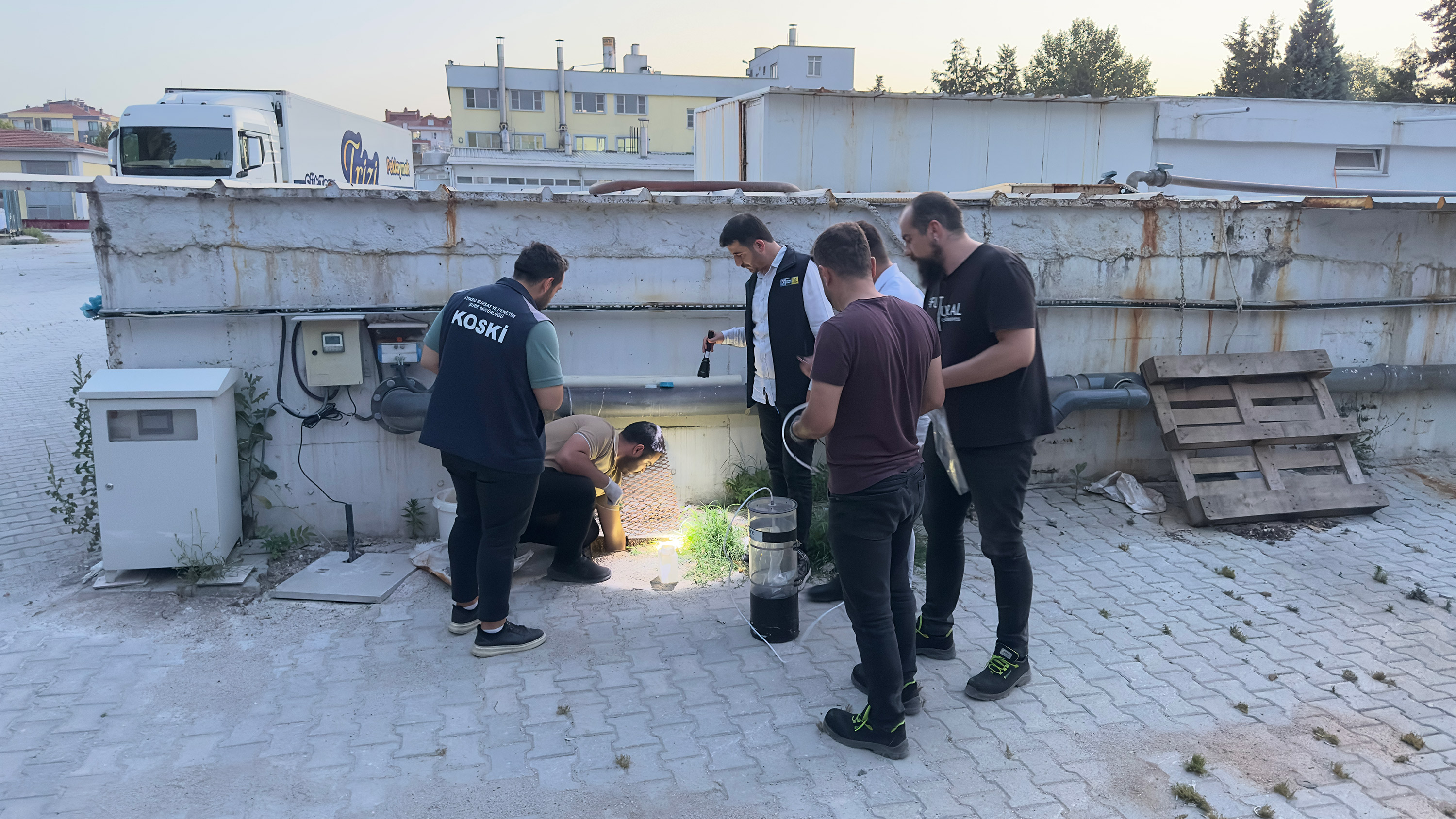 KOSKİ, TEMİZ BİR ÇEVRE İÇİN İŞLETMELERDE ATIK SU VE KOKU DENETİMİ GERÇEKLEŞTİRDİ