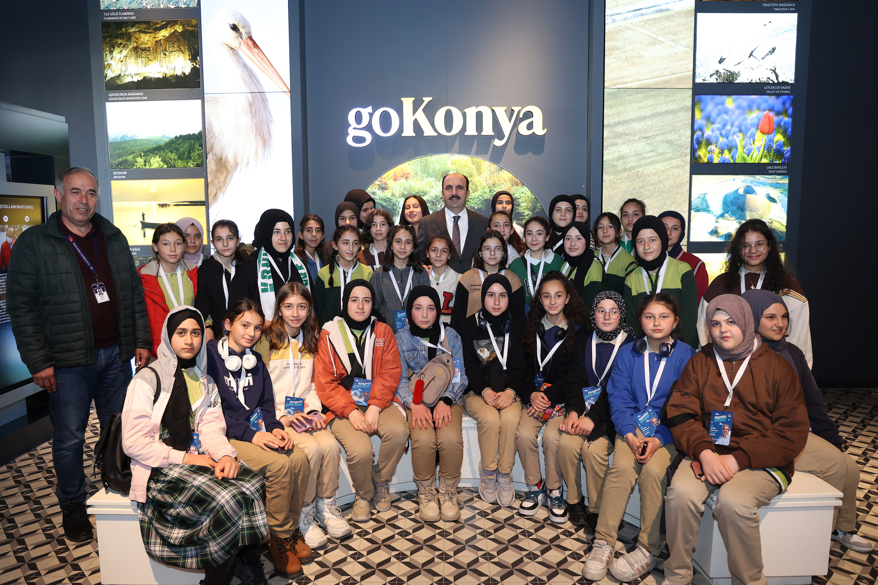 KONYA BÜYÜKŞEHİR’İN KÜLTÜR GEZİLERİYLE İLÇELERDE YAŞAYAN BİNLERCE ÖĞRENCİ KONYA’YI YAKINDAN KEŞFETTİ