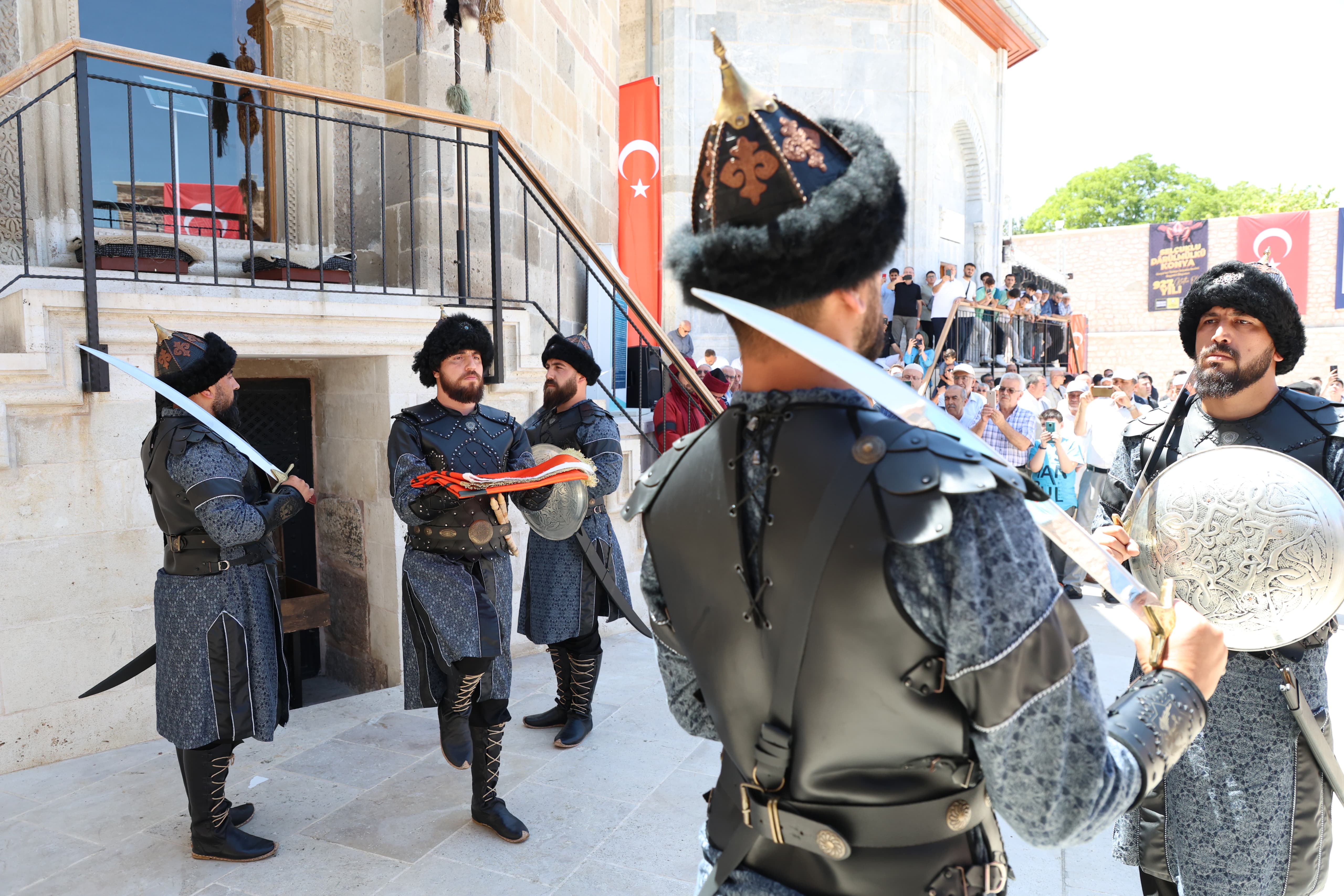 KONYA’NIN DÂRÜLMÜLK OLUŞUNUN 927. YILINDA SELÇUKLU SULTANLARI ANILDI