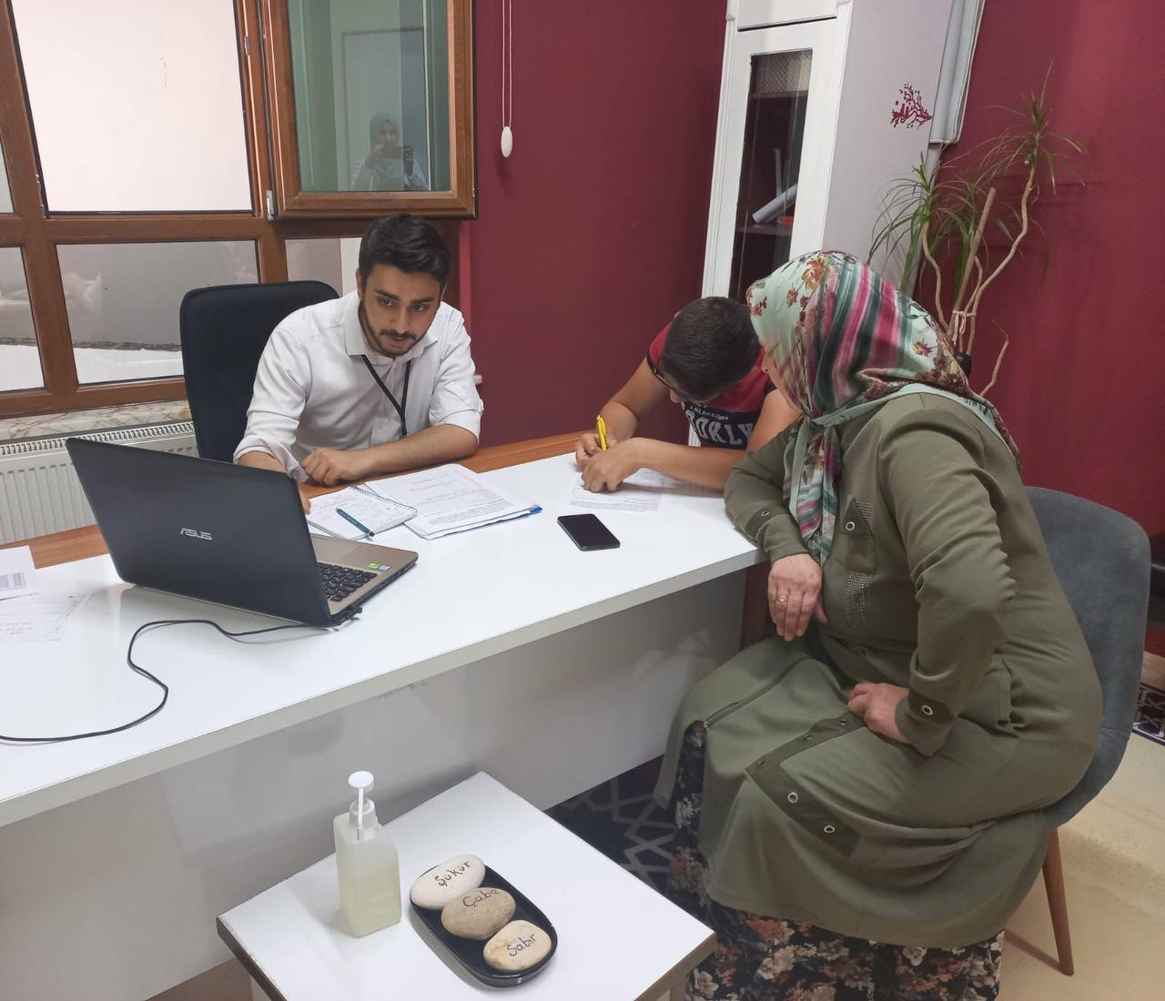BİLGEHANELERDEN LGS TERCİH DÖNEMİNDE ÜCRETSİZ DANIŞMANLIK HİZMETİ