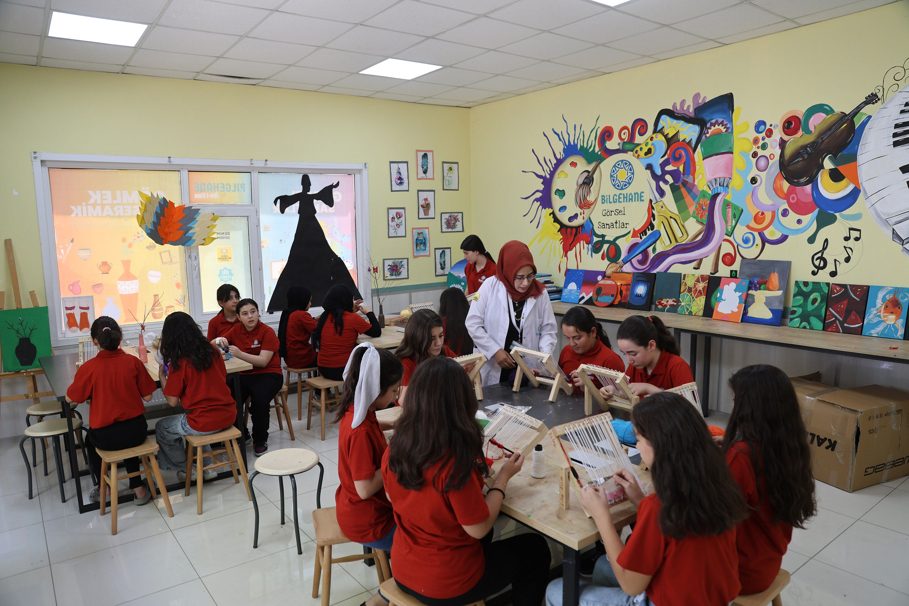 BİLGEHANELERDE YAZ ETKİNLİKLERİ 10 BİN ÖĞRENCİYLE BAŞLADI
