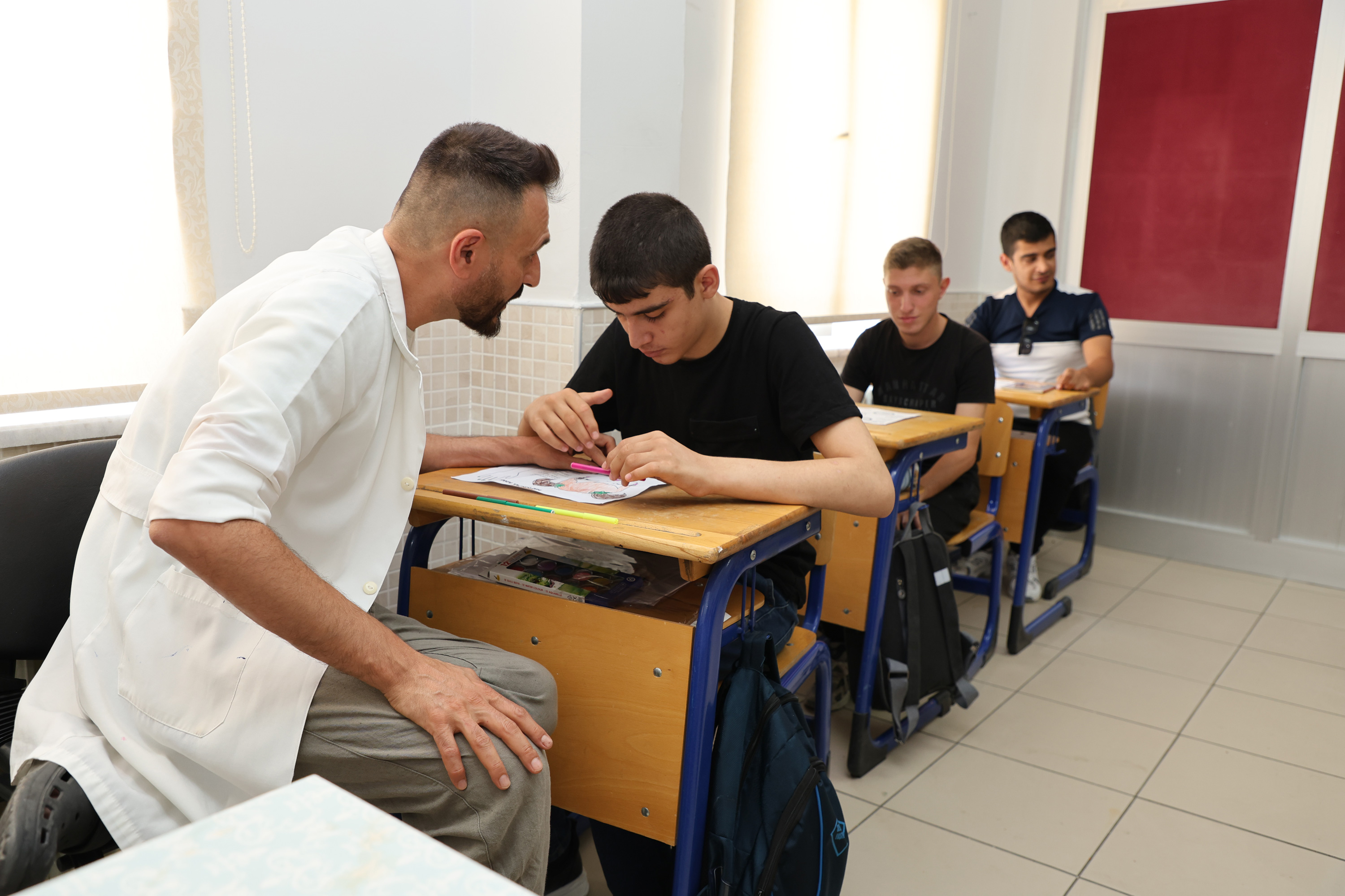 BAŞKAN ALTAY: “ÖZEL ÖĞRENCİLERİMİZ ÖZEL GENÇ KOMEK YAZ OKULU’NDA YETENEKLERİNİ KEŞFEDİYOR”