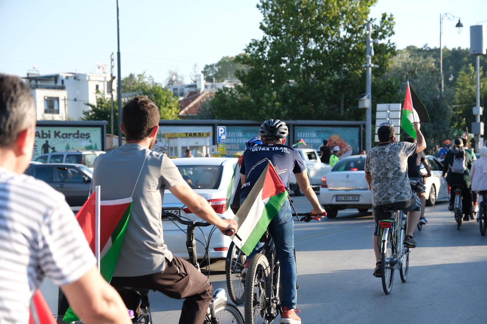 KUDÜS ÇALIŞMA GRUBU’NDAN “GAZZE İÇİN DURMA, BOYKOT İÇİN PEDALLA” ETKİNLİĞİ