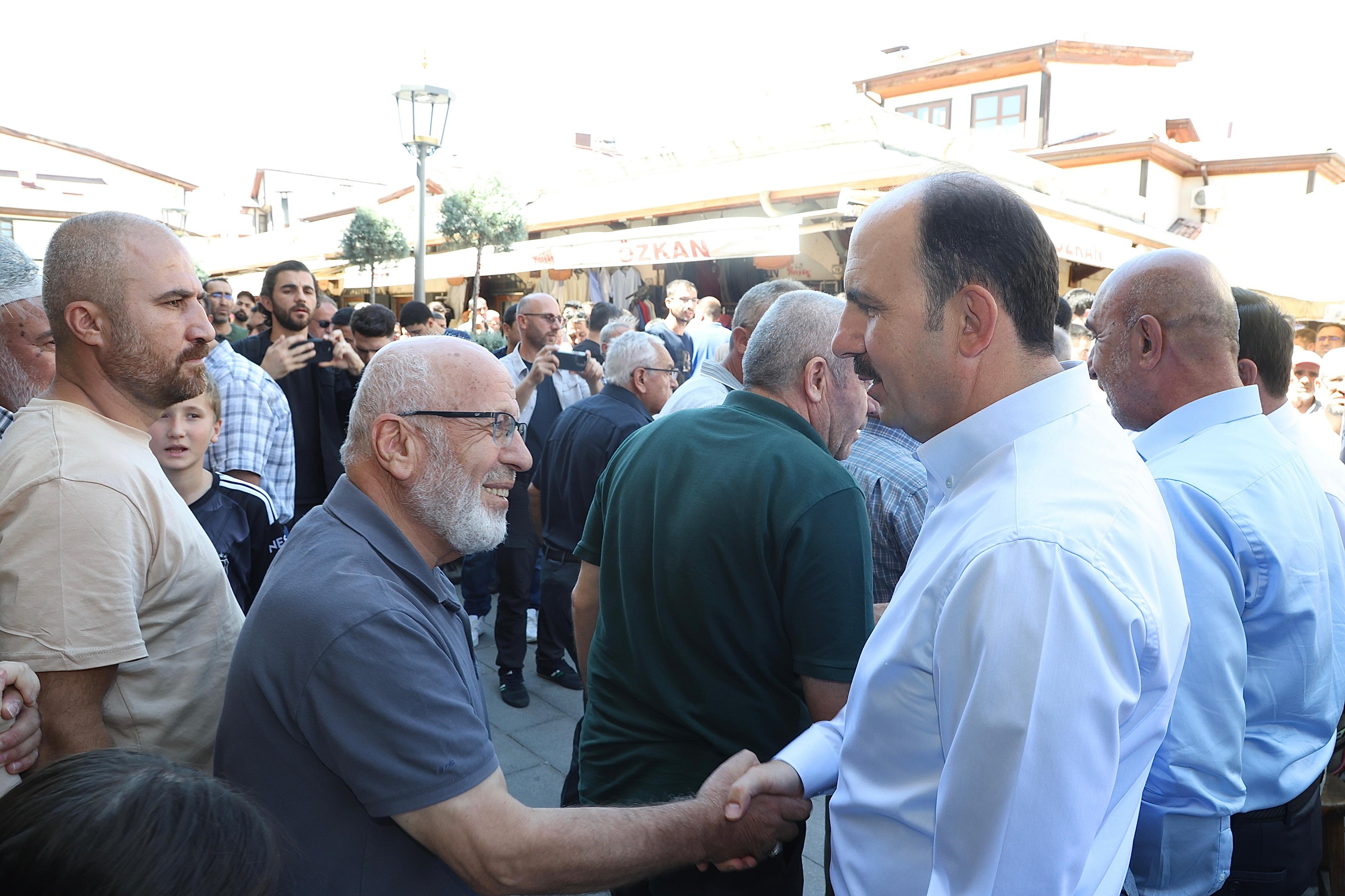 BAŞKAN ALTAY 3. TARİHİ BEDESTEN ALIŞVERİŞ GÜNLERİ’NİN AÇILIŞINI YAPTI