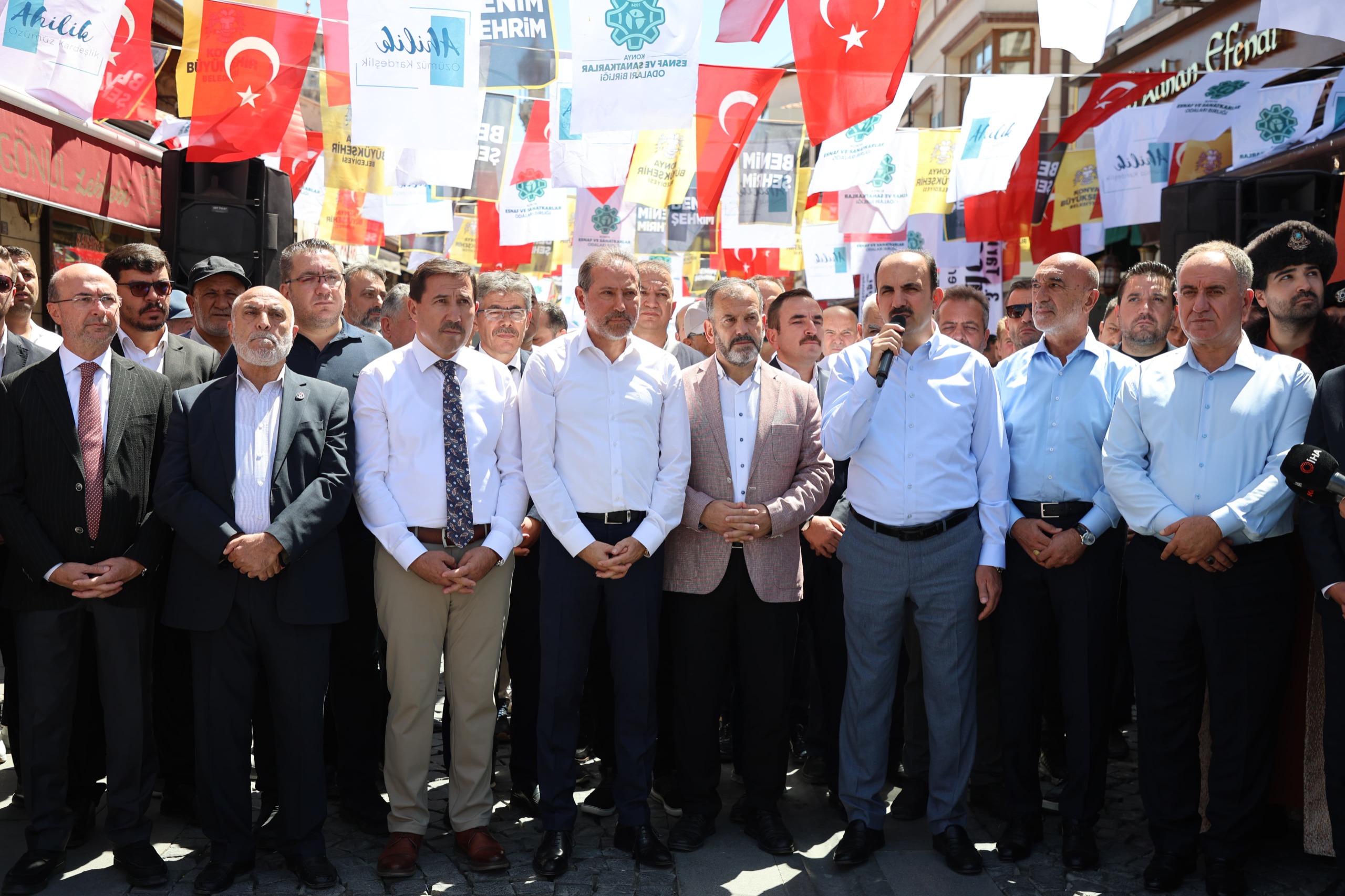 BAŞKAN ALTAY 3. TARİHİ BEDESTEN ALIŞVERİŞ GÜNLERİ’NİN AÇILIŞINI YAPTI