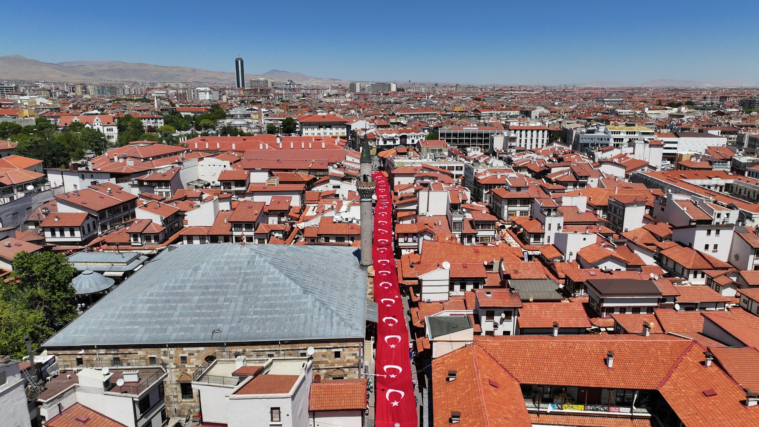 BAŞKAN ALTAY 3. TARİHİ BEDESTEN ALIŞVERİŞ GÜNLERİ’NİN AÇILIŞINI YAPTI