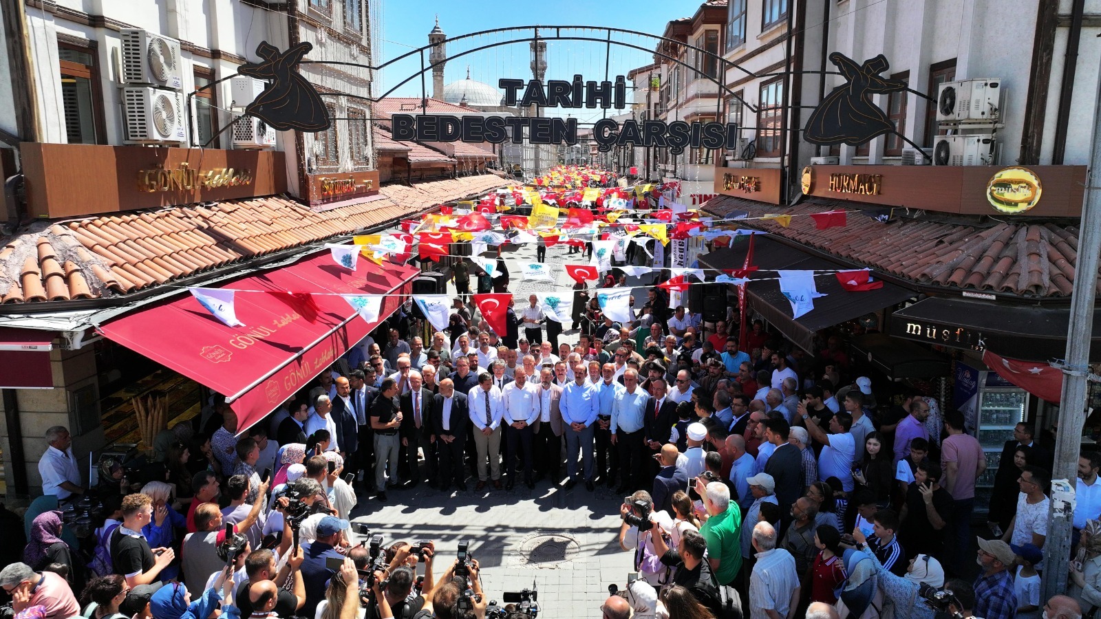 BAŞKAN ALTAY 3. TARİHİ BEDESTEN ALIŞVERİŞ GÜNLERİ’NE KATILAN HERKESE TEŞEKKÜR ETTİ