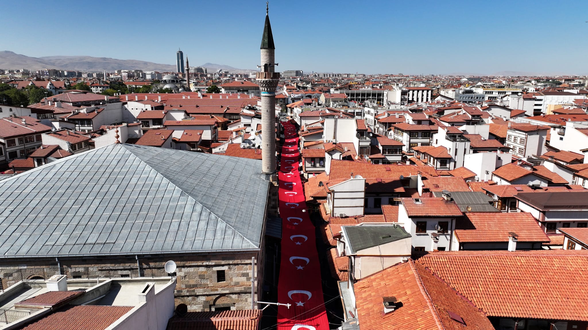 BAŞKAN ALTAY 3. TARİHİ BEDESTEN ALIŞVERİŞ GÜNLERİ’NE KATILAN HERKESE TEŞEKKÜR ETTİ