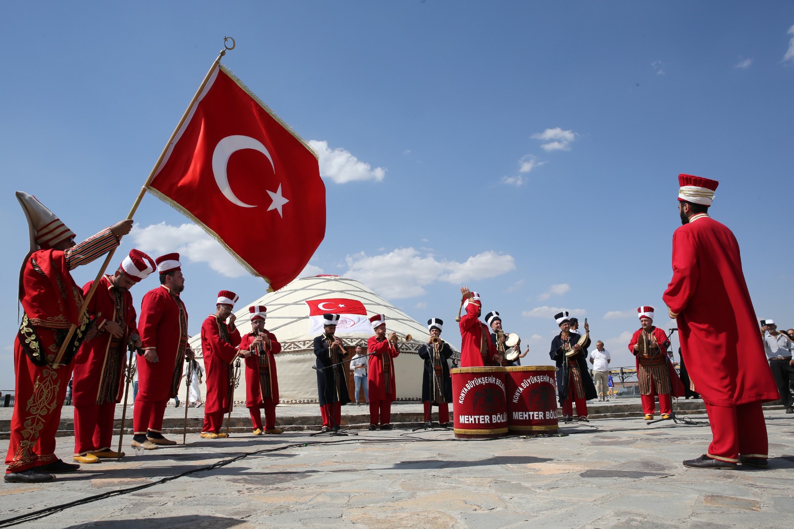 KONYA BÜYÜKŞEHİR MALAZGİRT ZAFERİ’NİN 953. YIL DÖNÜMÜ COŞKUSUNA EŞLİK EDİYOR