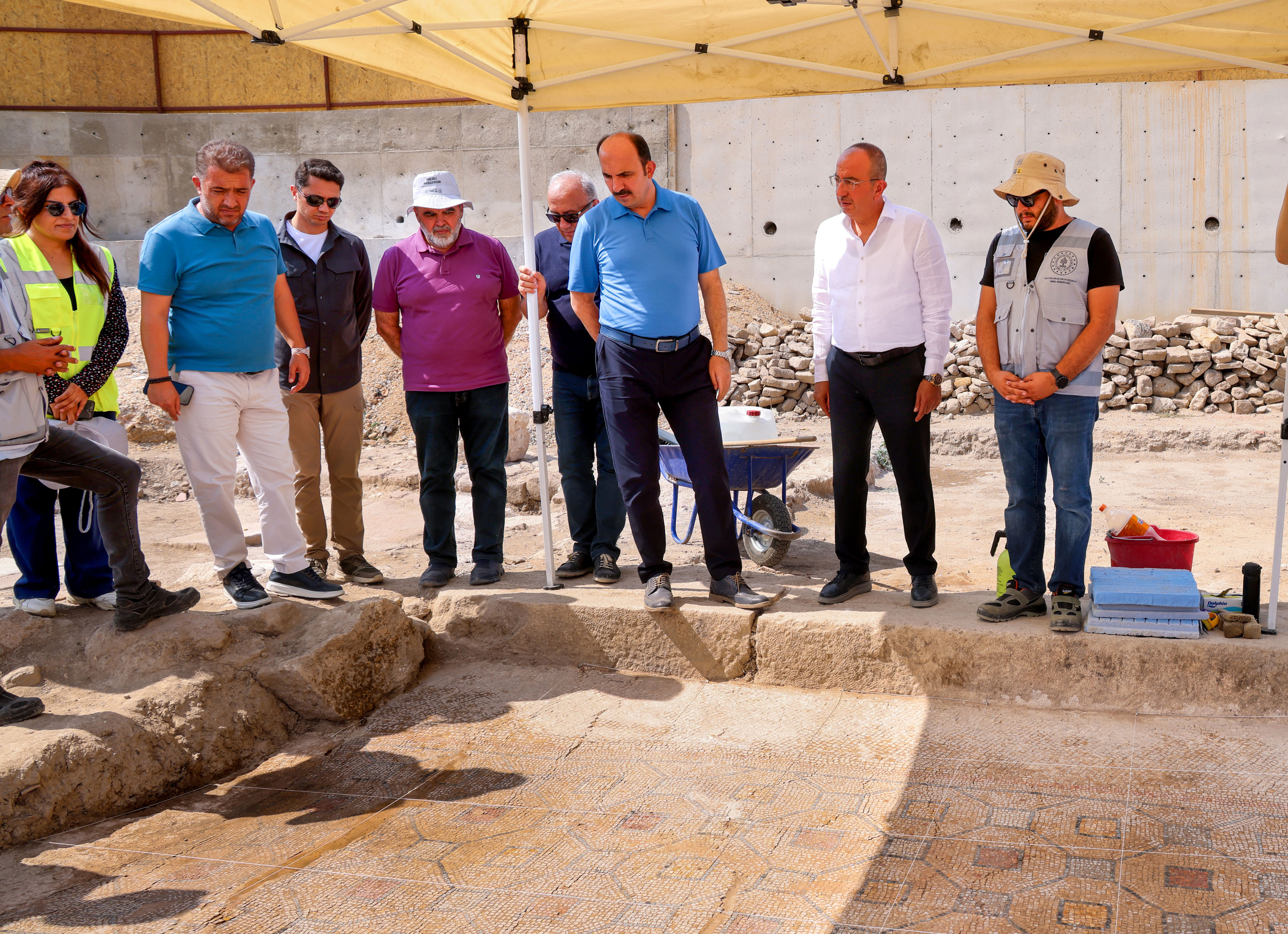 BAŞKAN ALTAY VE BAŞKAN KAVUŞ ŞÜKRAN MAHALLESİ ARKEOLOJİK PARK ALANINDA İNCELEMELERDE BULUNDU