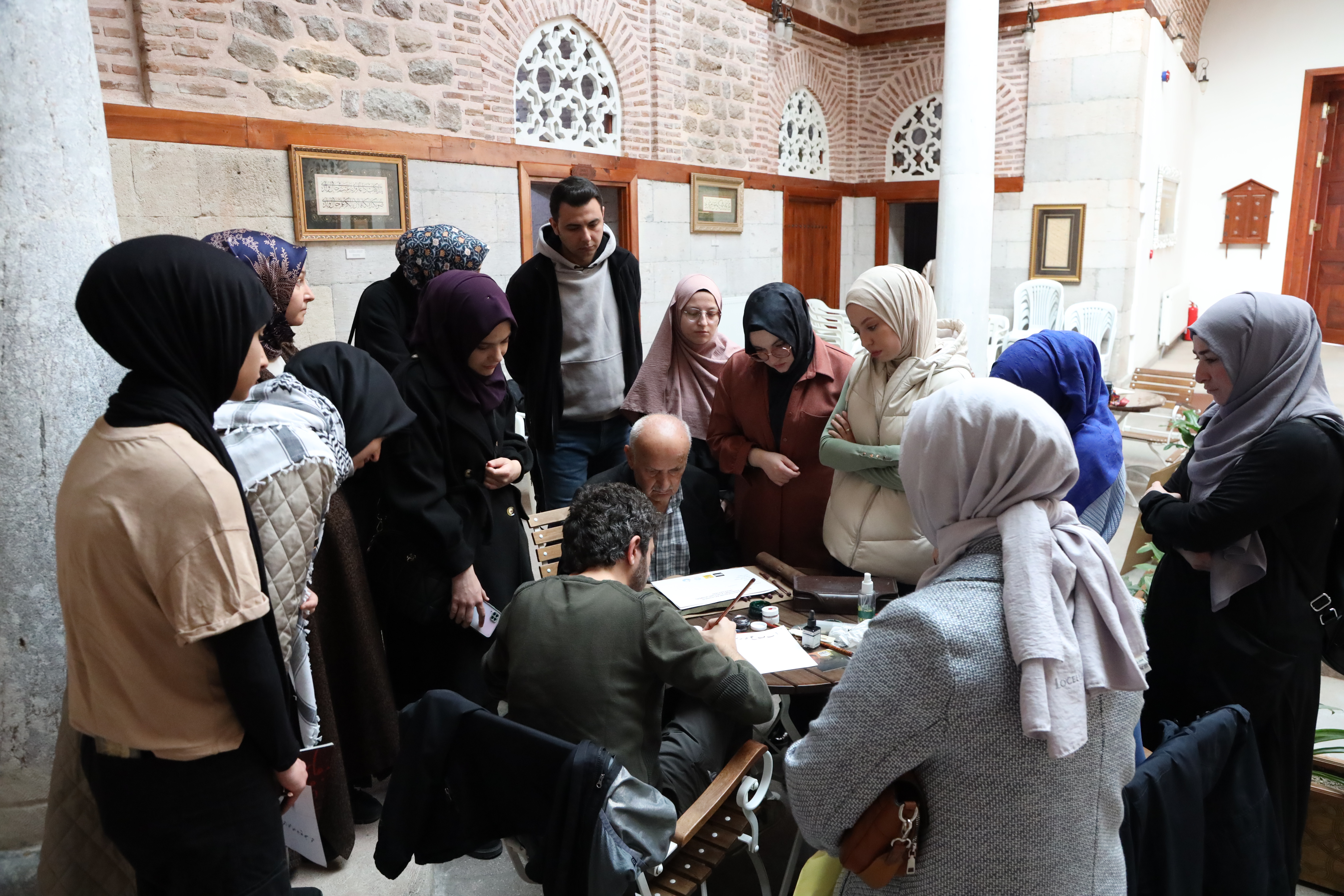 KONYA BÜYÜKŞEHİR BELEDİYESİ TÜRK-İSLAM SANATLARI AKADEMİSİ’NDE KAYIT HEYECANI BAŞLIYOR