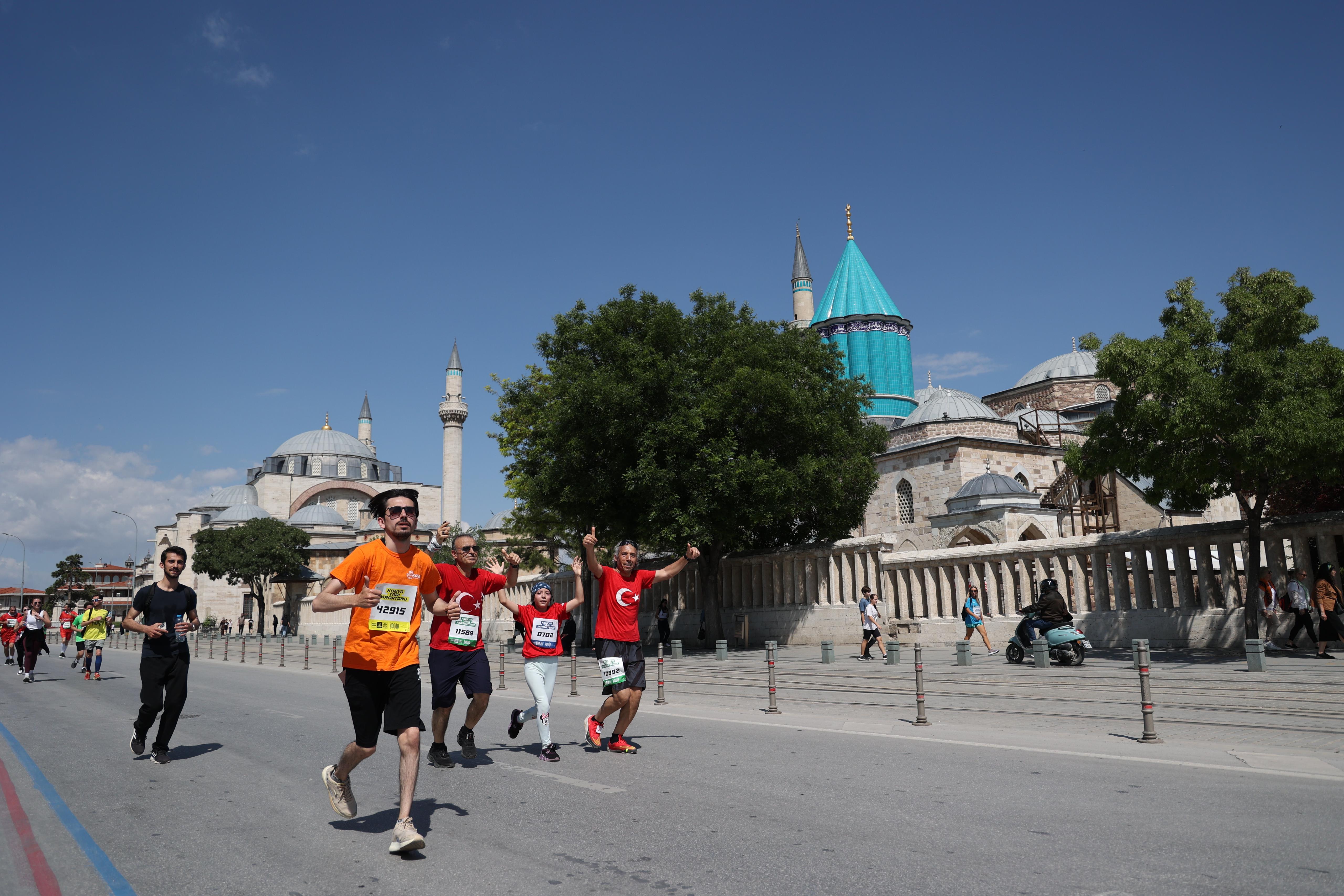 BAŞKAN ALTAY 4. ULUSLARARASI KONYA YARI MARATONU KAYITLARININ BAŞLADIĞINI DUYURDU