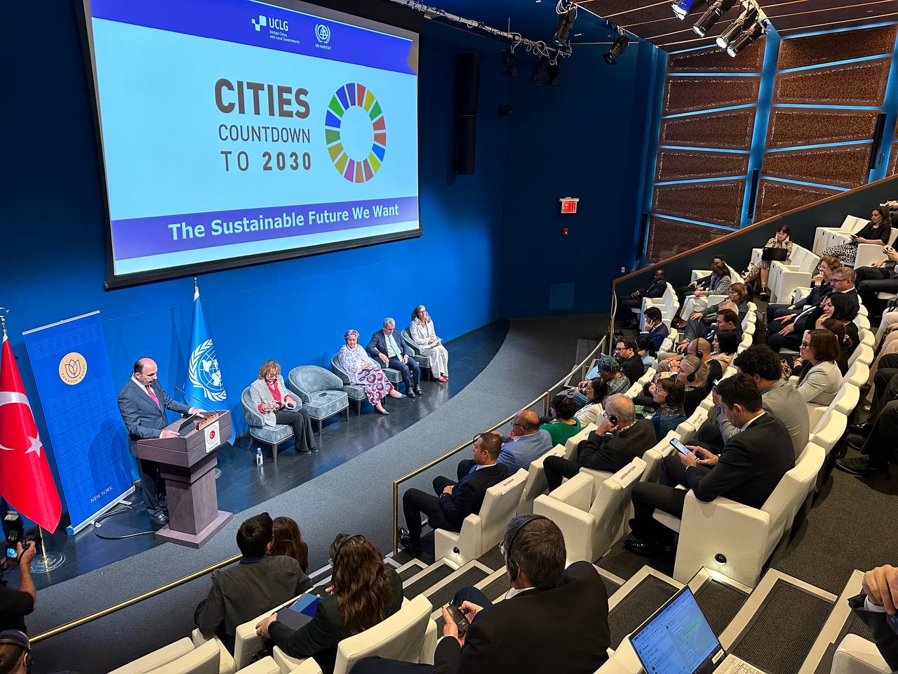 UCLG BAŞKANI ALTAY, NEW YORK TÜRKEVİ’NDE BM YÖNETİCİLERİ VE FARKLI ÜLKELERDEN YEREL LİDERLERİ AĞIRLADI