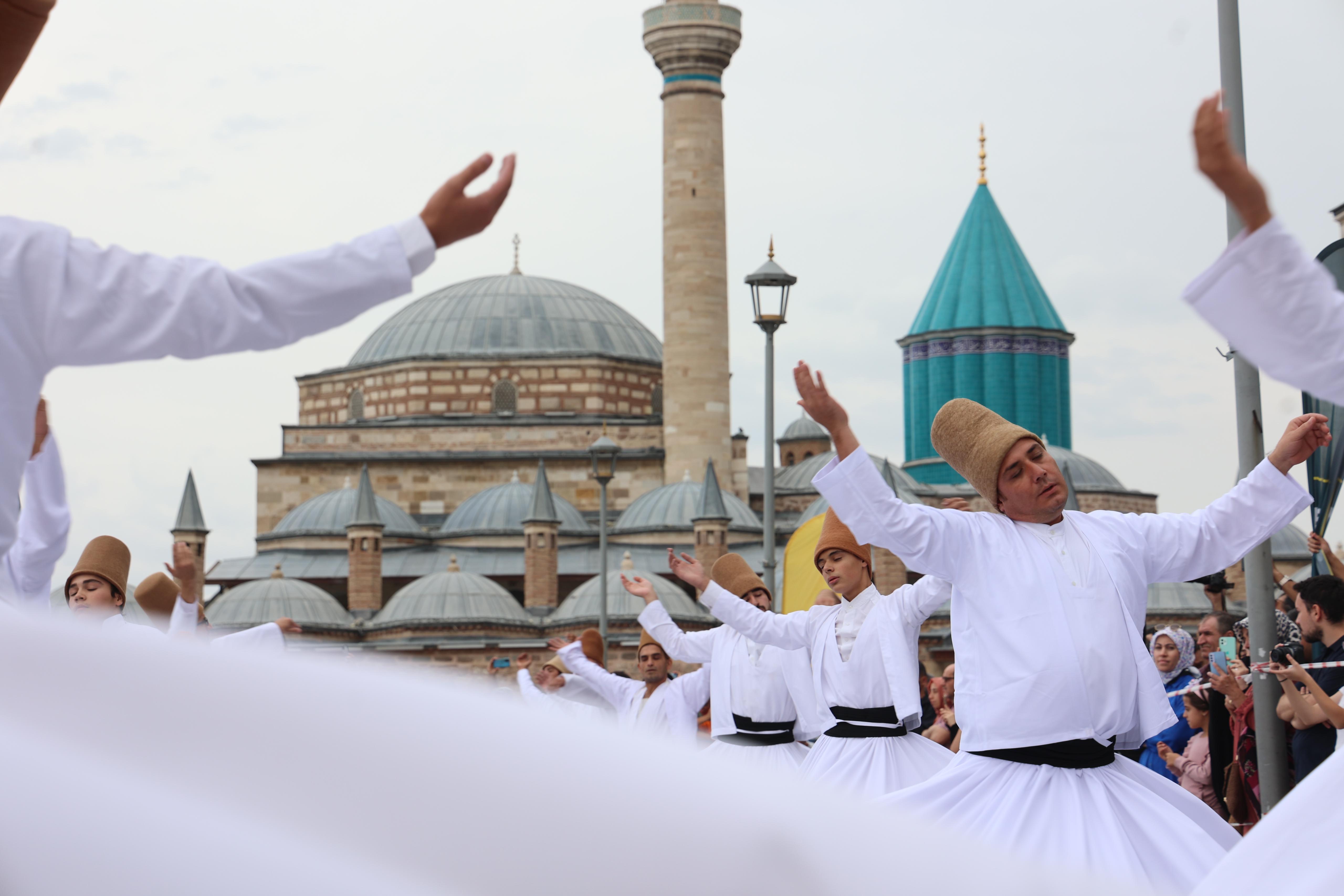 DÜNYAYI KONYA’DA BULUŞTURAN 21. MİSTİK MÜZİK FESTİVALİ COŞKUYLA BAŞLADI