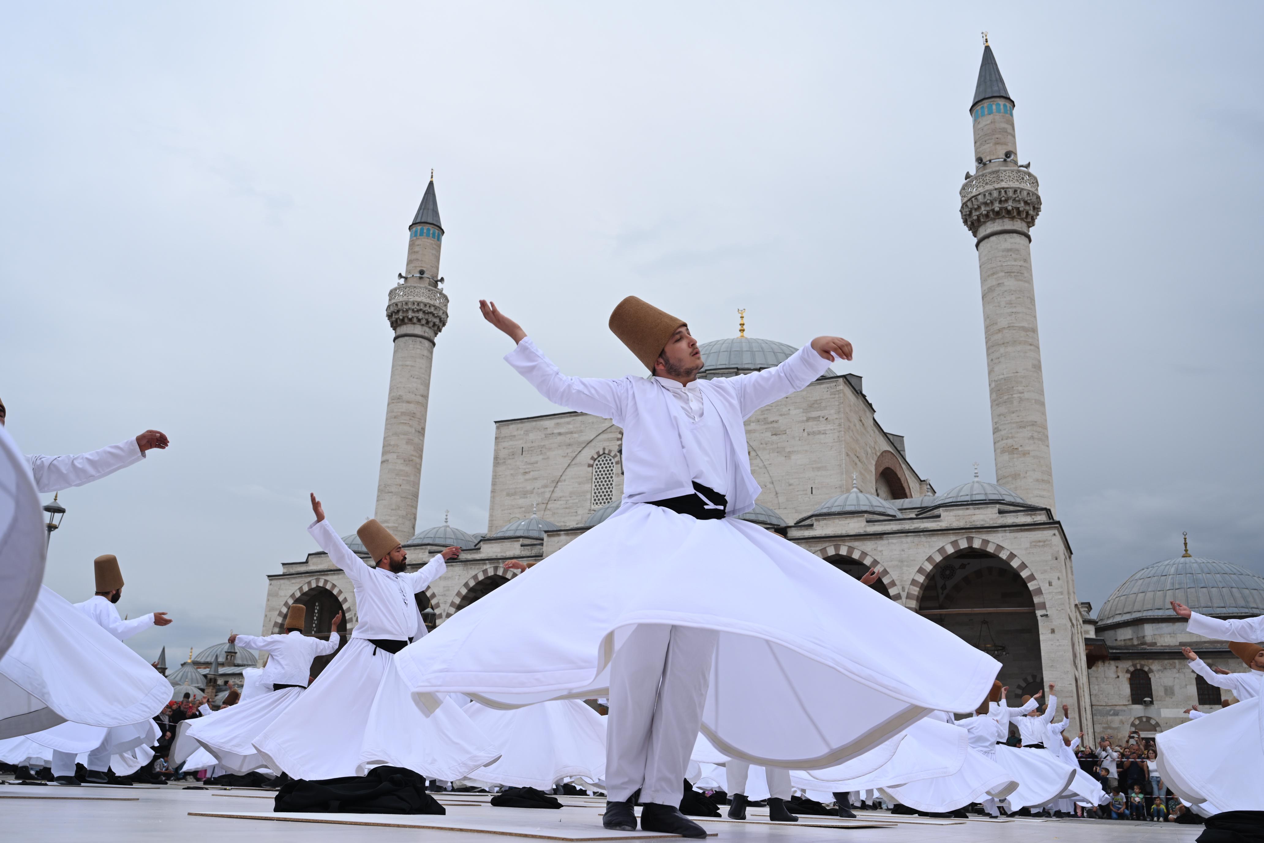 DÜNYAYI KONYA’DA BULUŞTURAN 21. MİSTİK MÜZİK FESTİVALİ COŞKUYLA BAŞLADI