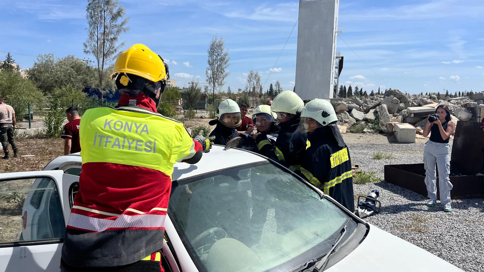 KONYA BÜYÜKŞEHİR İTFAİYESİ KKTC’DE GÖREVLİ İTFAİYE PERSONELLERİNE EĞİTİM VERDİ