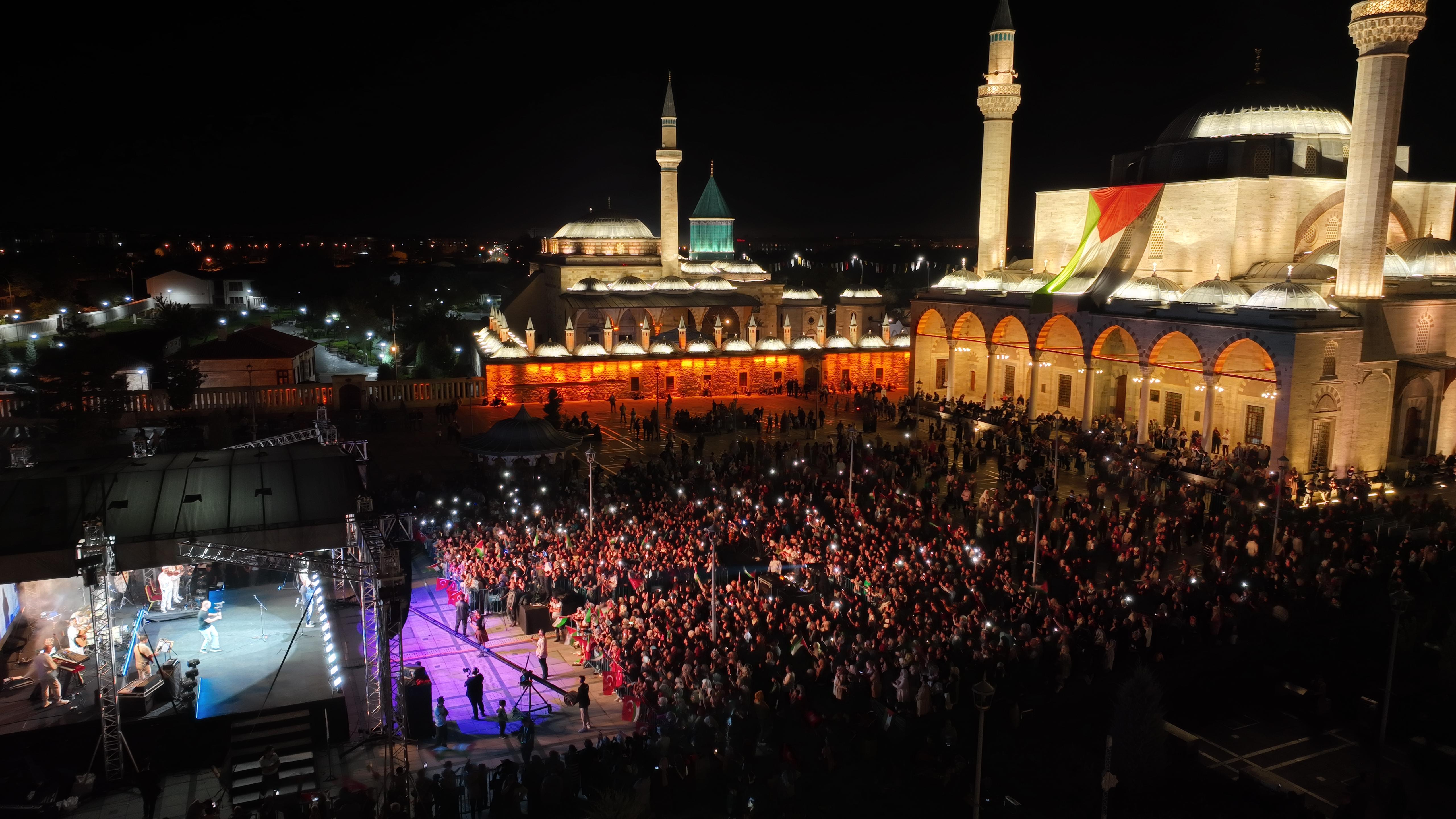 MAHER ZAİN, ULUSLARARASI KONYA MİSTİK MÜZİK FESTİVALİ’NDE KONYALILARLA BULUŞTU