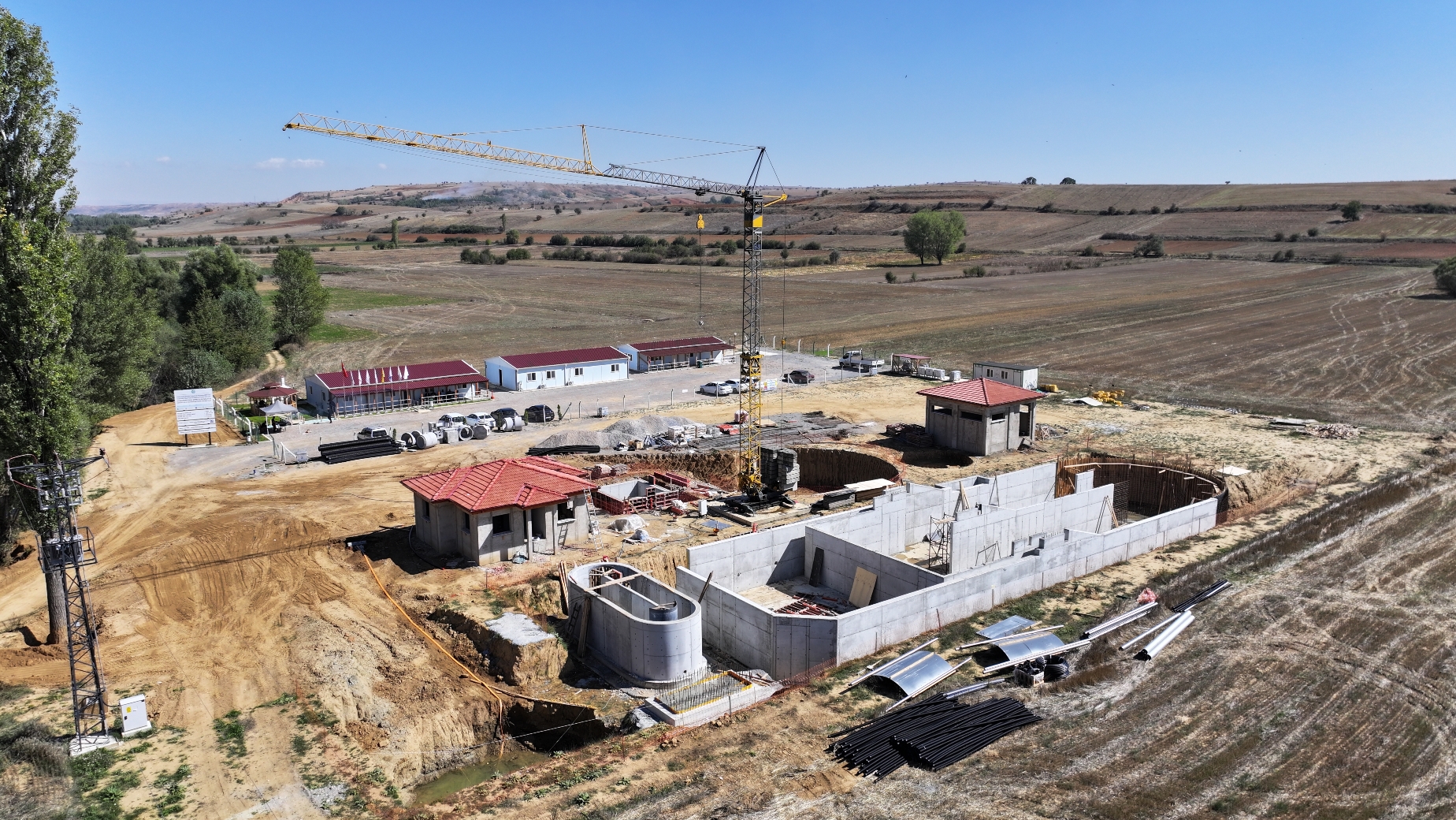 KONYA BÜYÜKŞEHİR DOĞANHİSAR’A ATIKSU ARITMA TESİSİ VE 7 KM KANALİZASYON ŞEBEKESİ KAZANDIRIYOR
