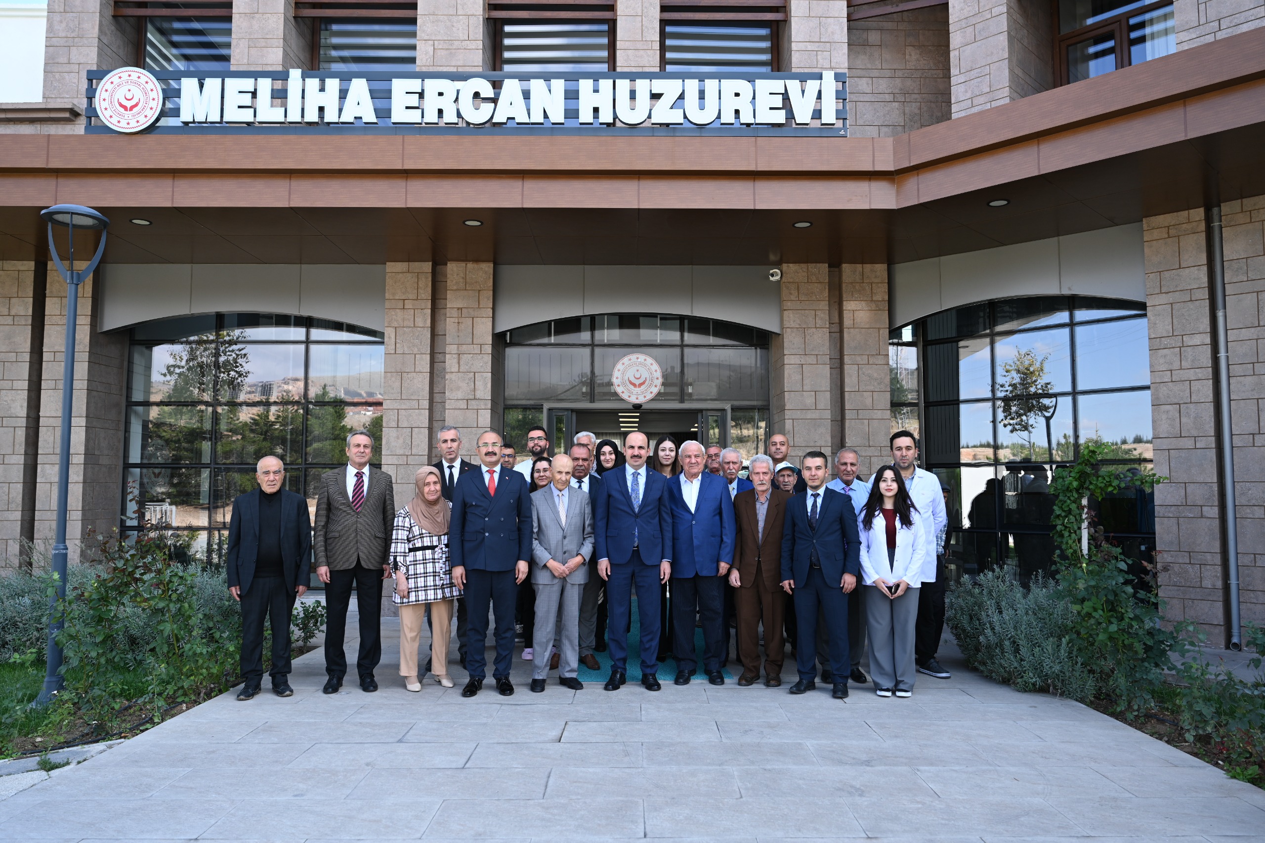 BAŞKAN ALTAY SAMİMİ DAVETİ KARŞILIKSIZ BIRAKMADI