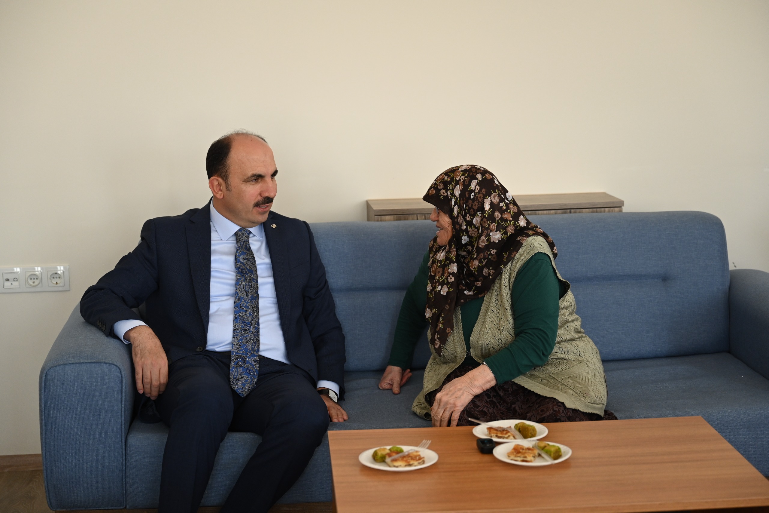 BAŞKAN ALTAY SAMİMİ DAVETİ KARŞILIKSIZ BIRAKMADI