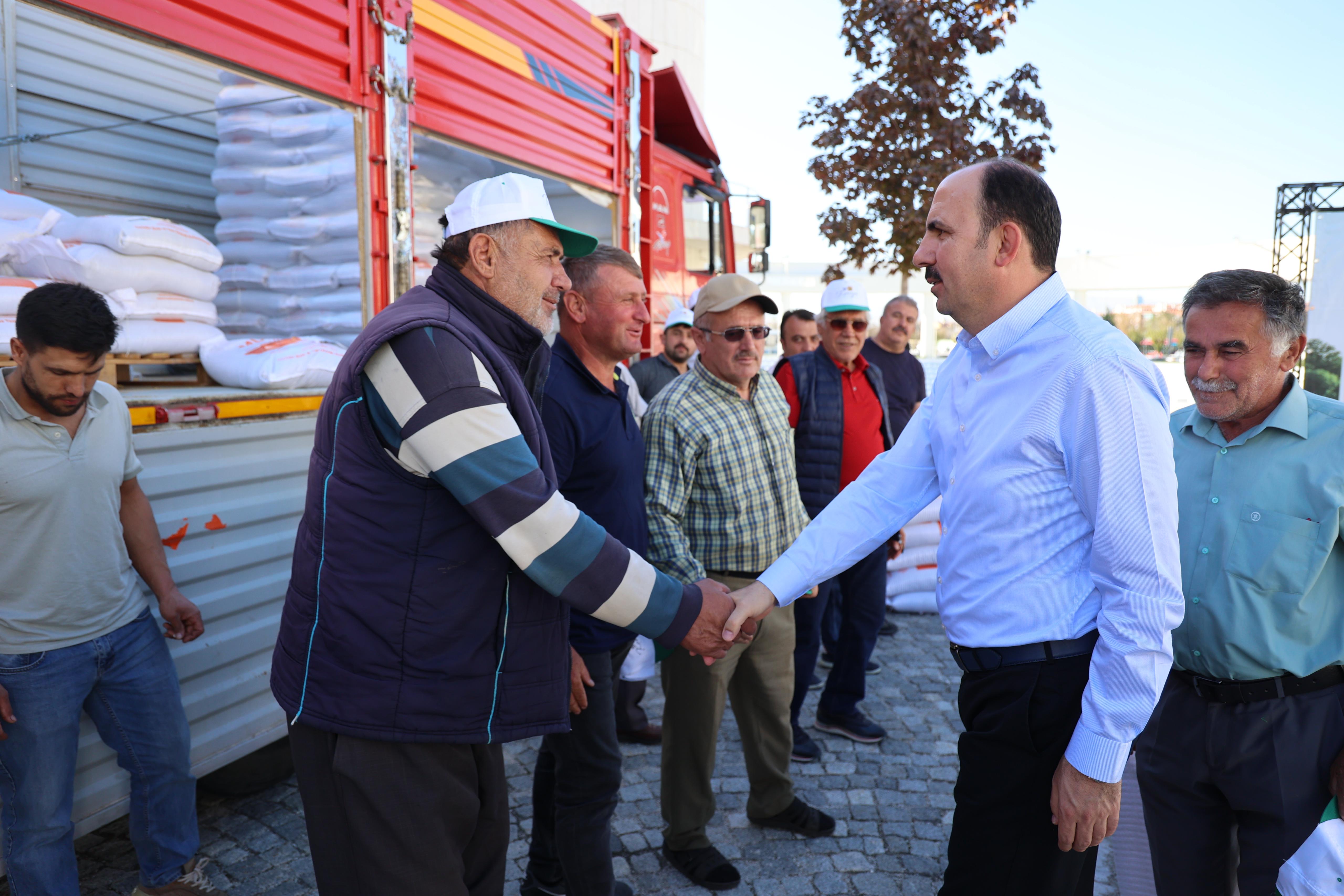 KONYA BÜYÜKŞEHİR 2024-2025 SEZONUNDA ÇİFTÇİYE 18 FARKLI TÜRDE TARIMSAL DESTEK VERECEK