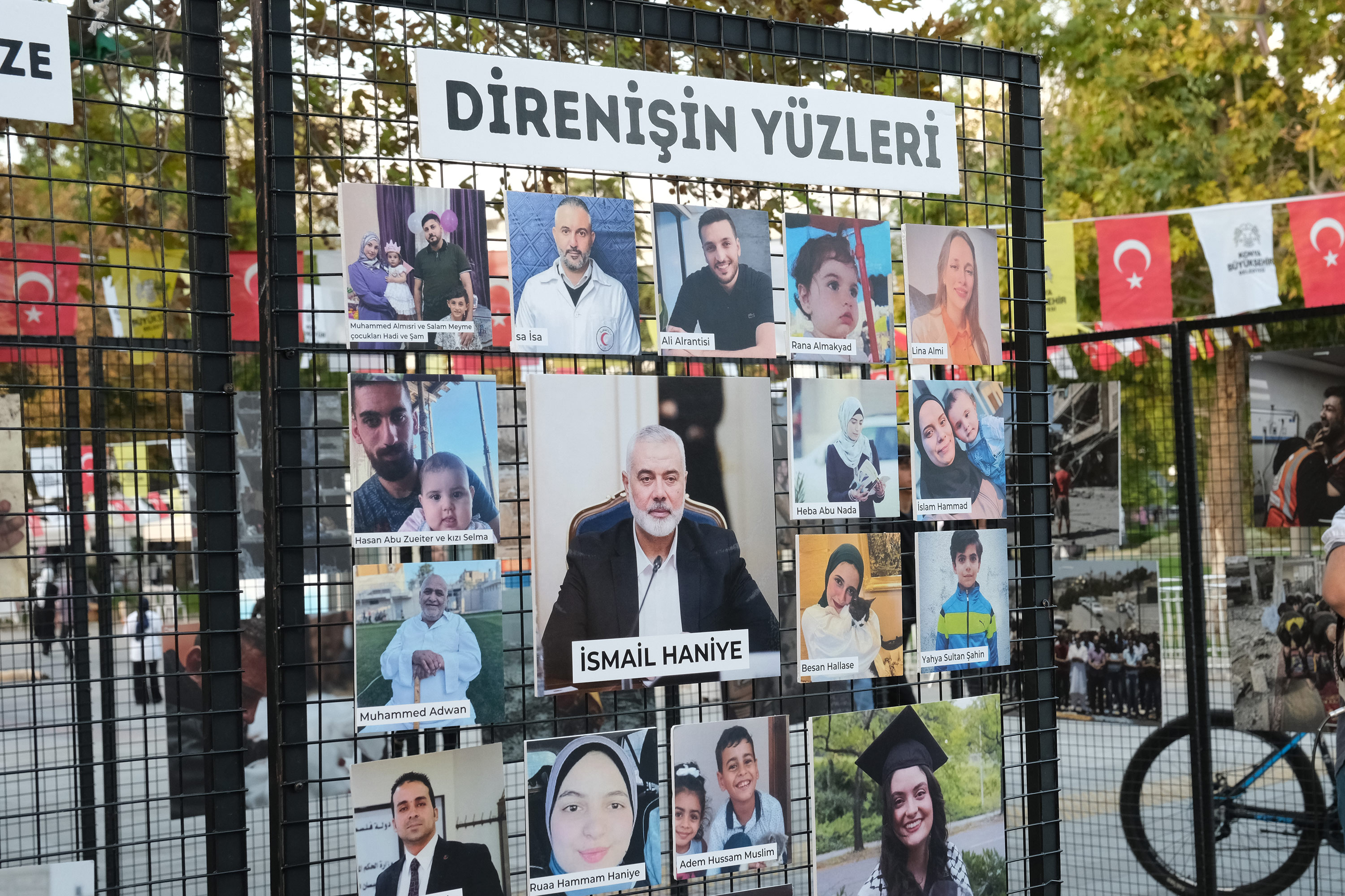 KUDÜS ÇALIŞMA GRUBU GAZZE’DEKİ KATLİAMIN 1. YILINDA FARKINDALIK ETKİNLİKLERİ DÜZENLİYOR