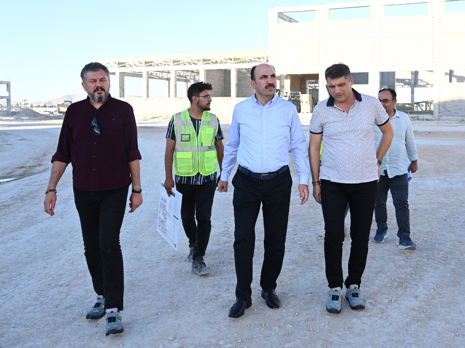 BAŞKAN ALTAY: “ASKERLERİMİZ İÇİN DÜNYANIN EN MODERN TESİSLERİNDEN BİRİSİNİ İNŞA EDİYORUZ”