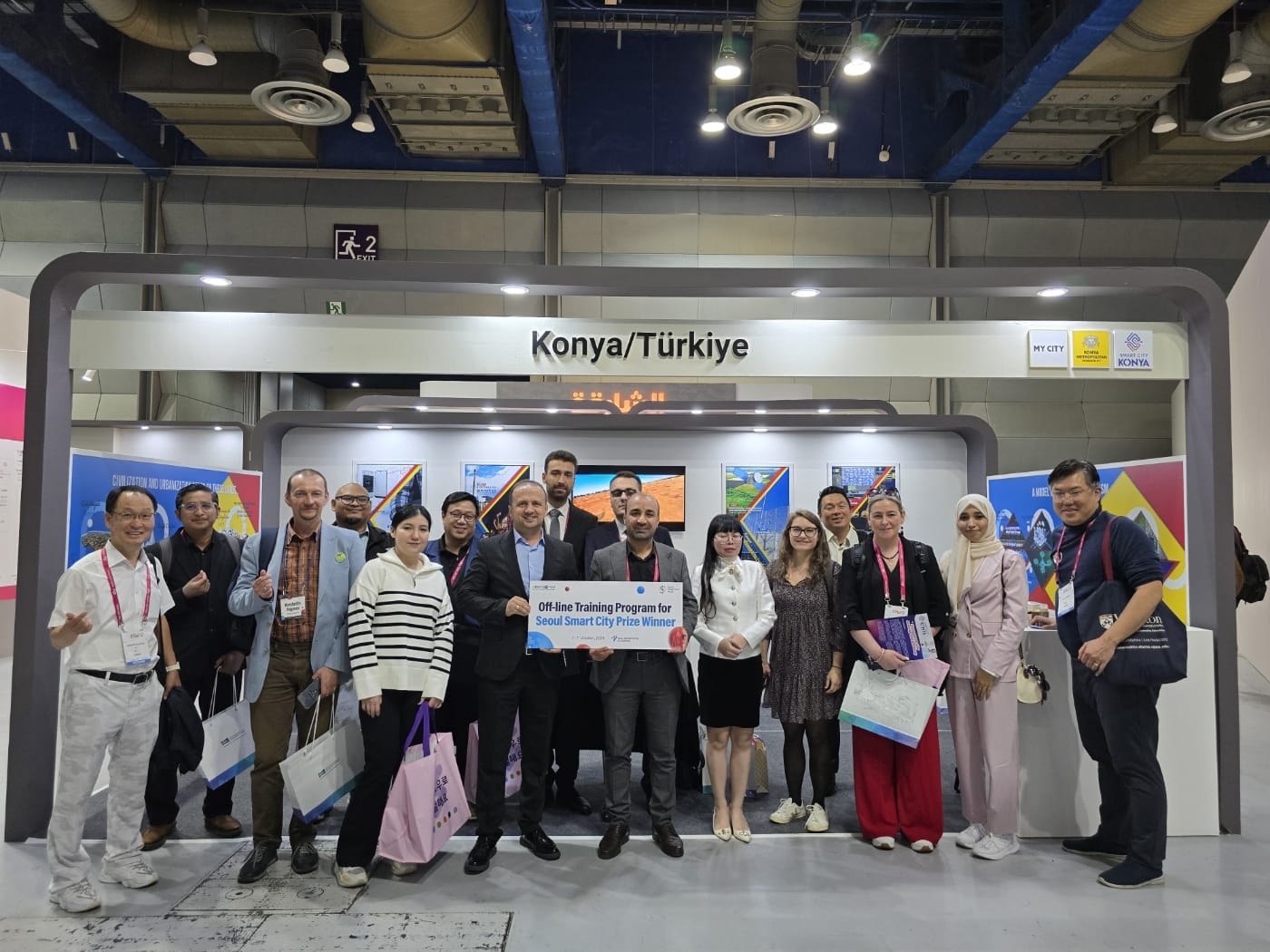 KONYA BÜYÜKŞEHİR’İN AKILLI ŞEHİR PROJELERİ SEUL'DEKİ AKILLI ŞEHİR FUARI’NDA İLGİ GÖRDÜ